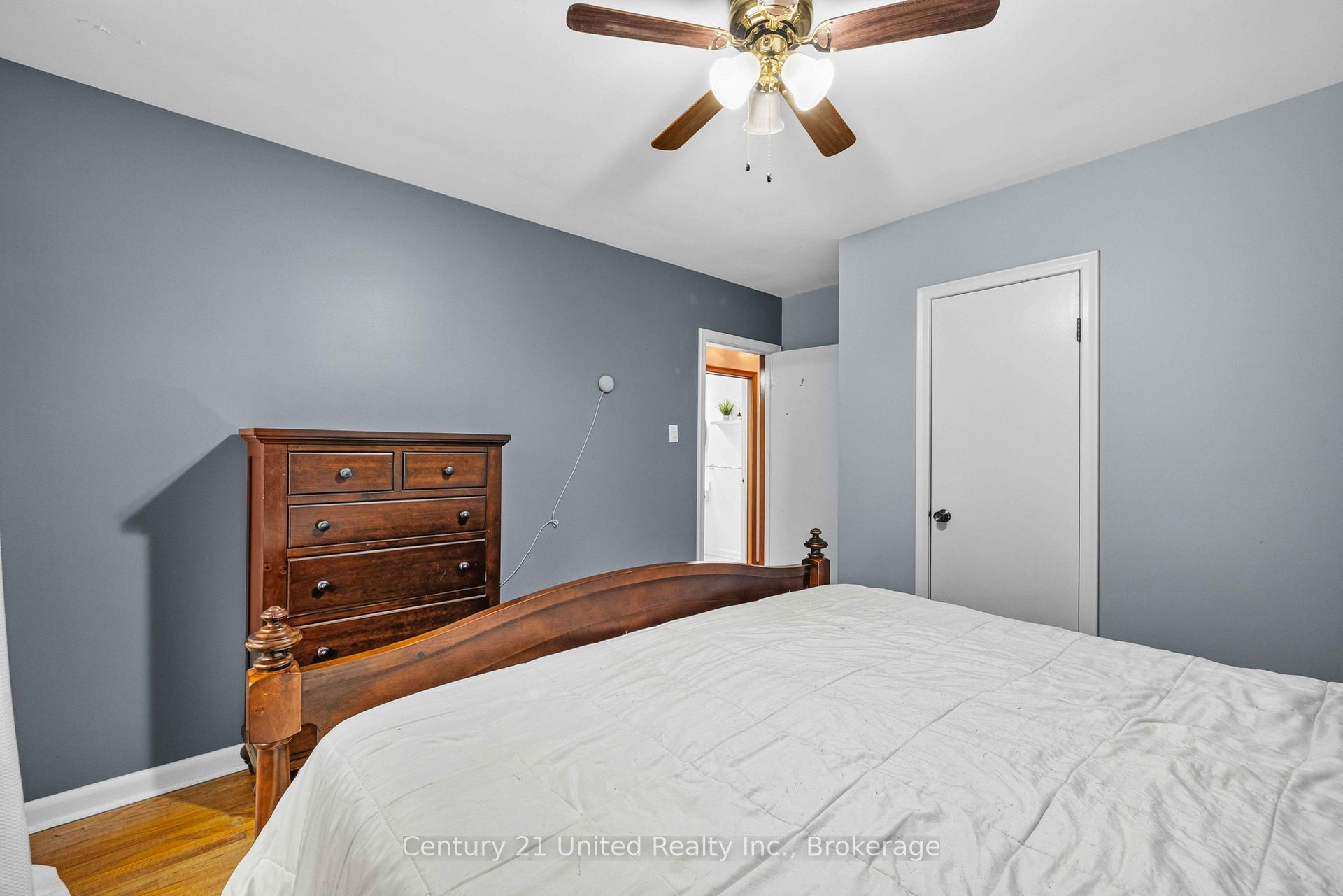 Photo 12 of 377 Chesterfield Avenue, Peterborough, Northcrest Ward 5 — HOMEH