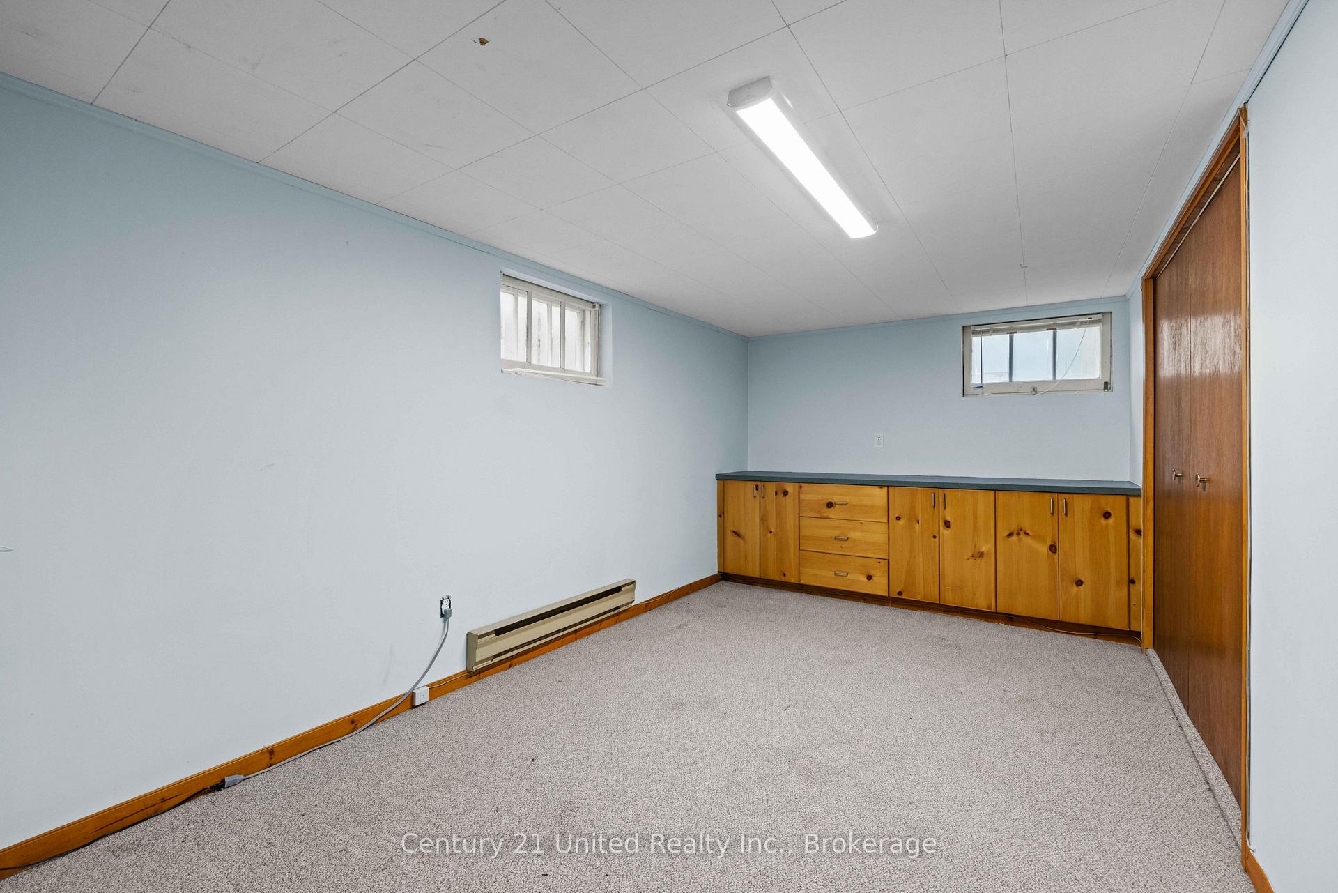 Photo 16 of 377 Chesterfield Avenue, Peterborough, Northcrest Ward 5 — HOMEH