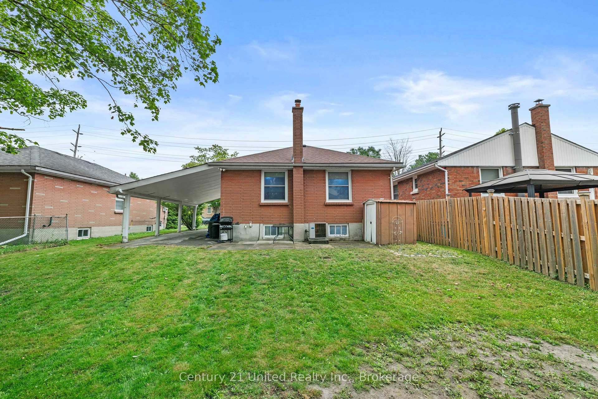 Photo 21 of 377 Chesterfield Avenue, Peterborough, Northcrest Ward 5 — HOMEH