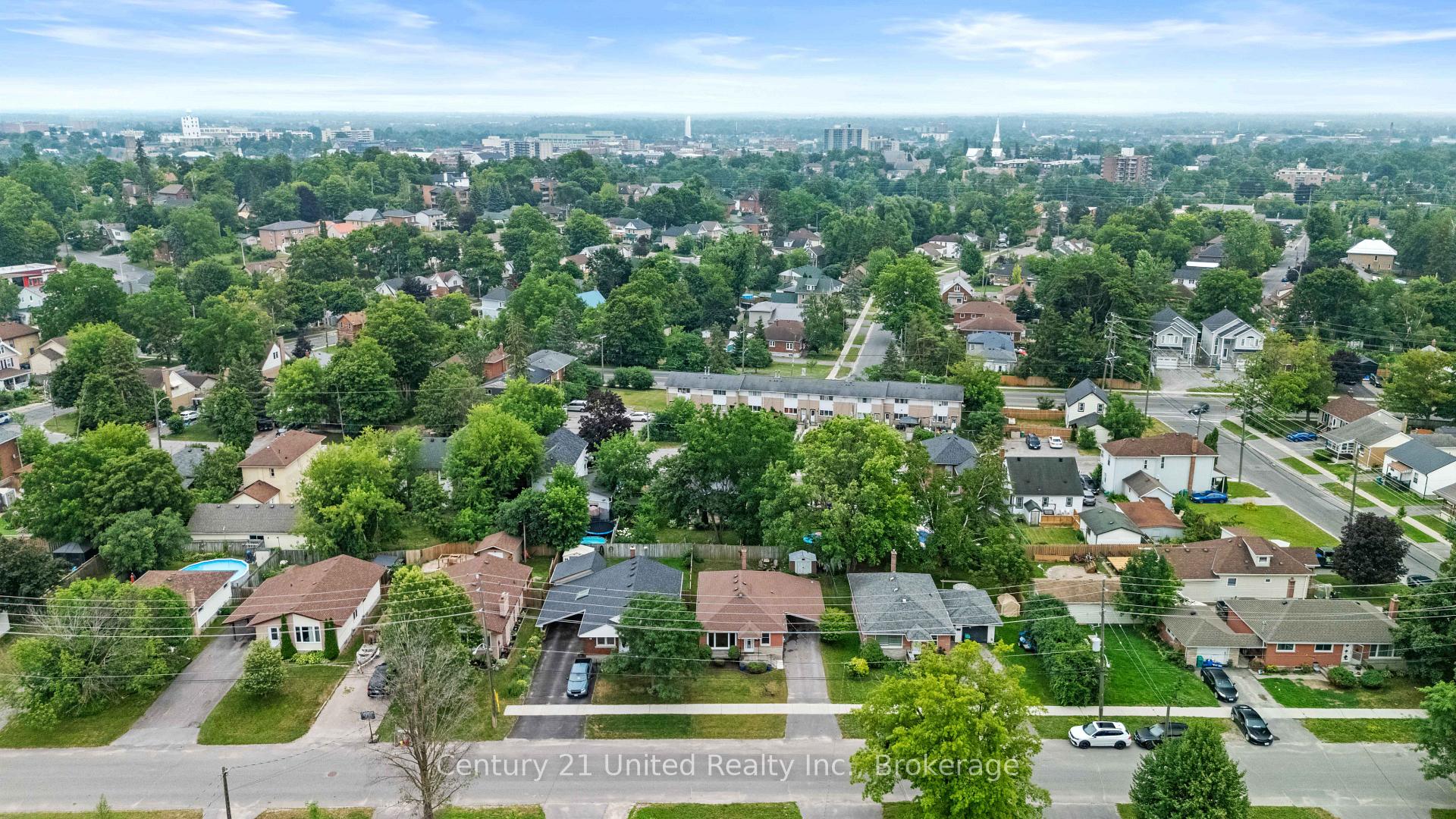 Photo 26 of 377 Chesterfield Avenue, Peterborough, Northcrest Ward 5 — HOMEH