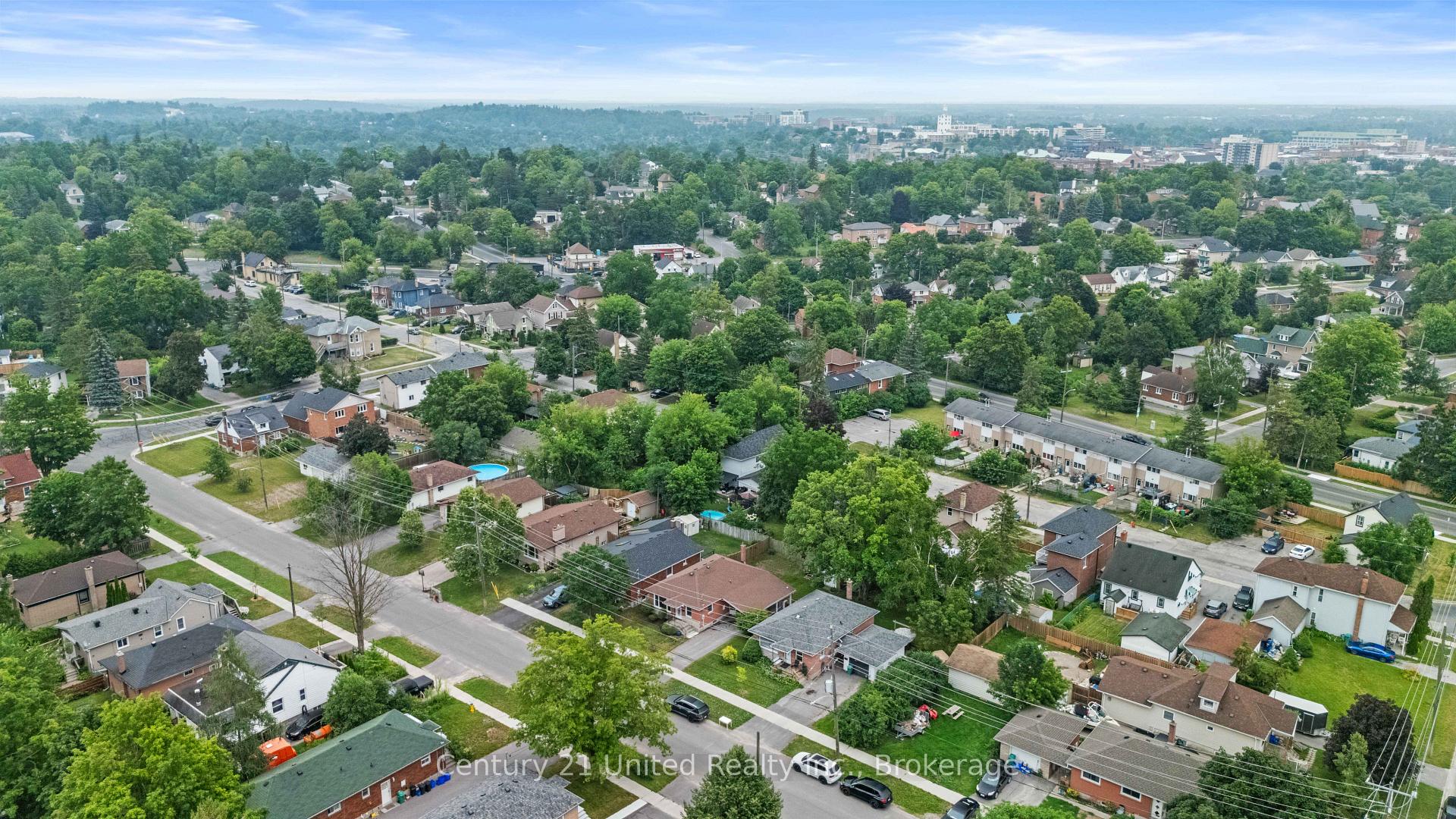 Photo 27 of 377 Chesterfield Avenue, Peterborough, Northcrest Ward 5 — HOMEH
