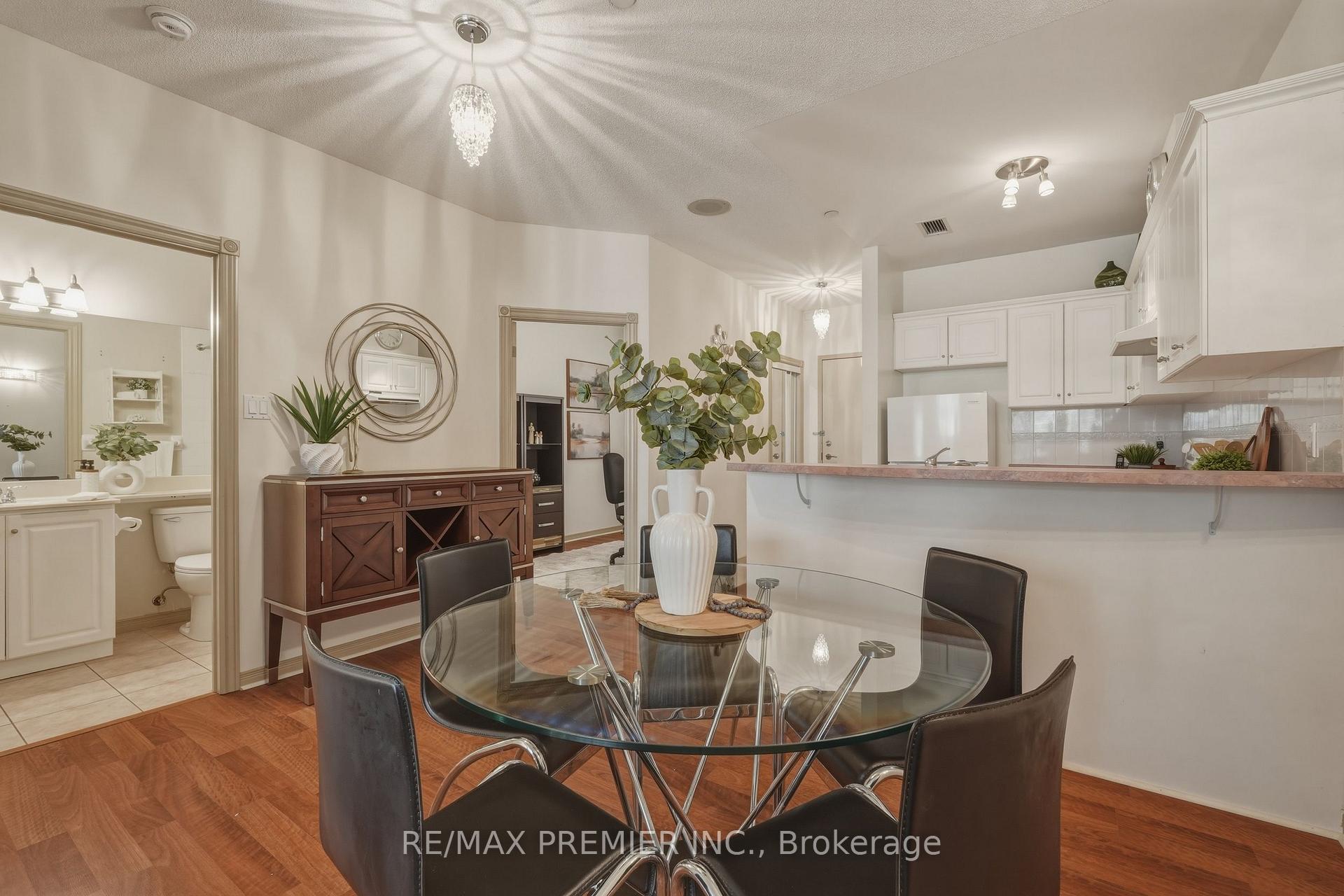 Photo 12 of Unit 704, 393 King Street W, Toronto, Waterfront Communities — HOMEH