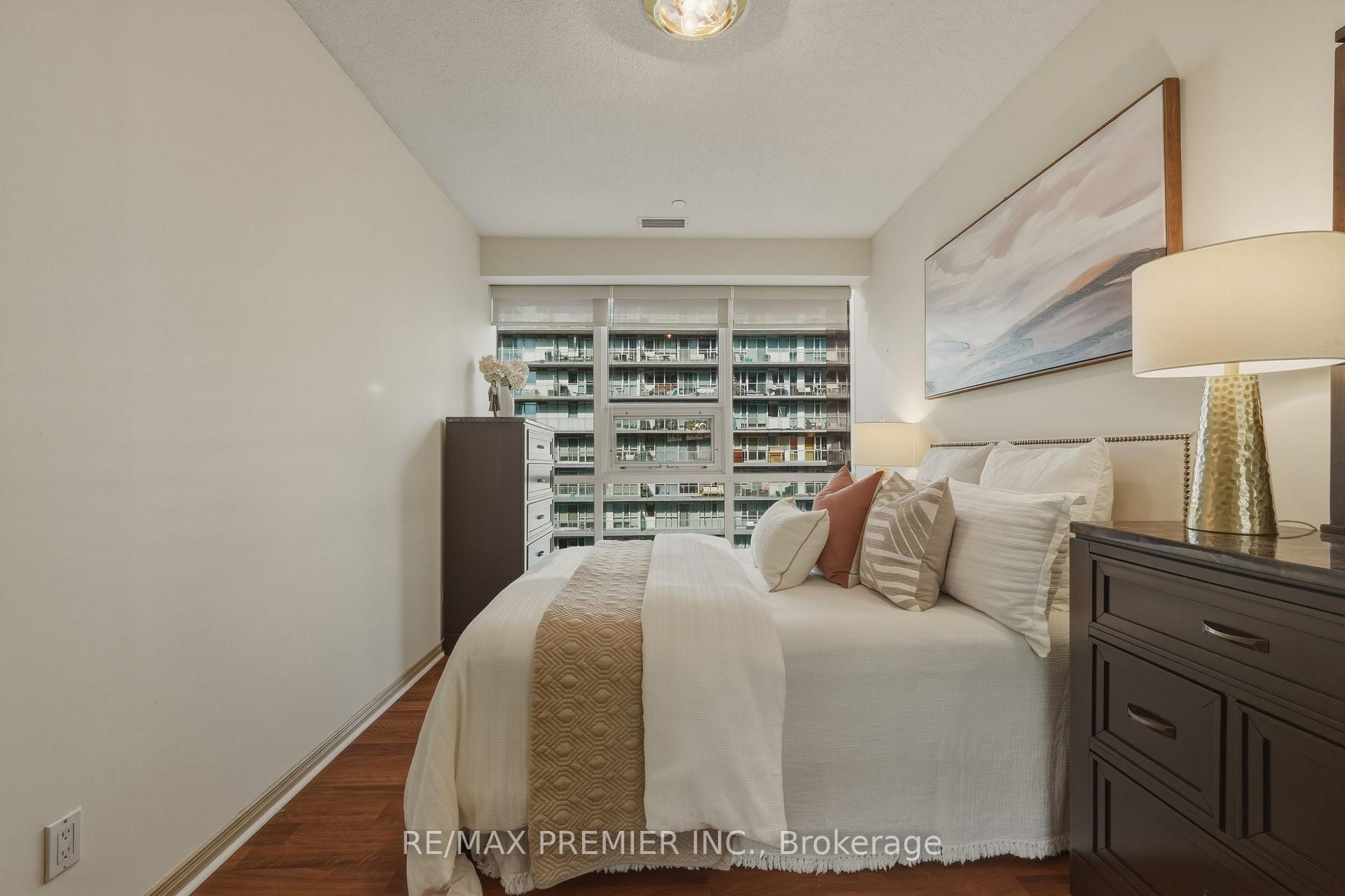 Photo 21 of Unit 704, 393 King Street W, Toronto, Waterfront Communities — HOMEH
