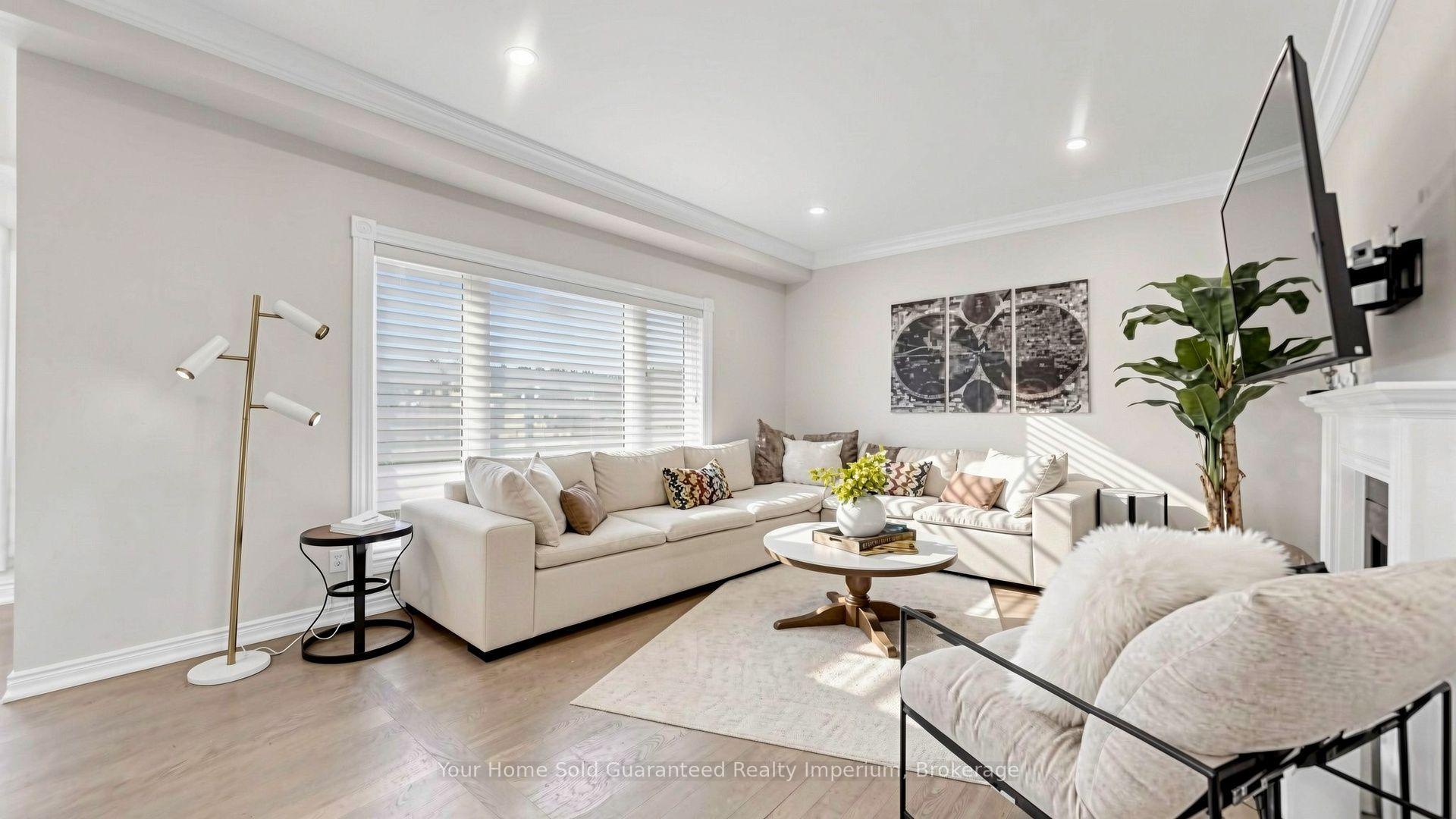 Photo 19 of 832 Darwin Drive, Pickering, Dunbarton — HOMEH