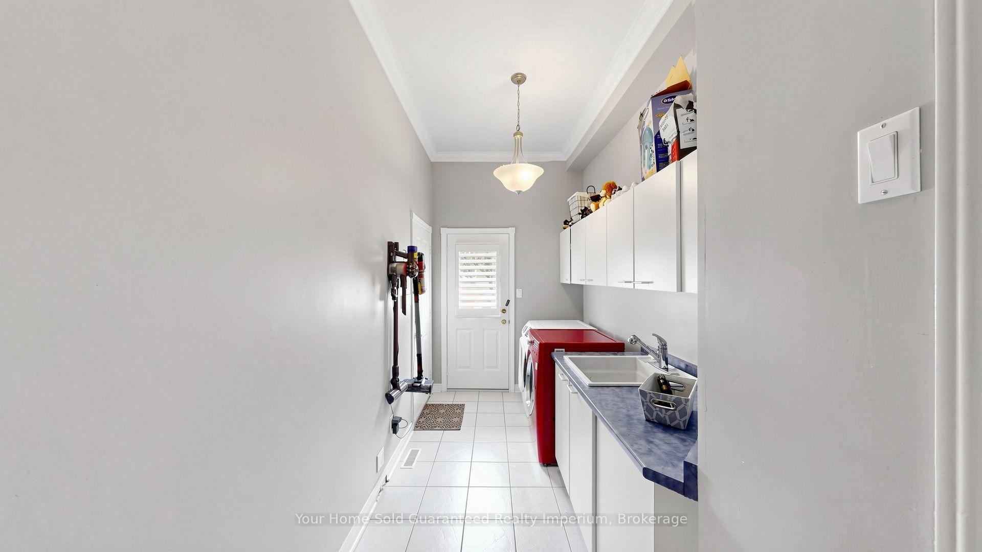 Photo 21 of 832 Darwin Drive, Pickering, Dunbarton — HOMEH