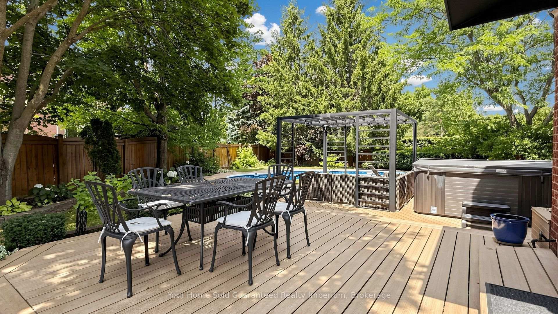 Photo 40 of 832 Darwin Drive, Pickering, Dunbarton — HOMEH
