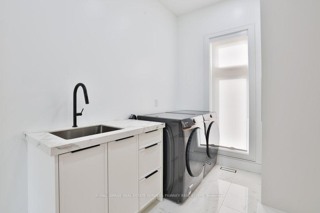 Photo 14 of 1143 Kane Road, Mississauga, Lorne Park — HOMEH