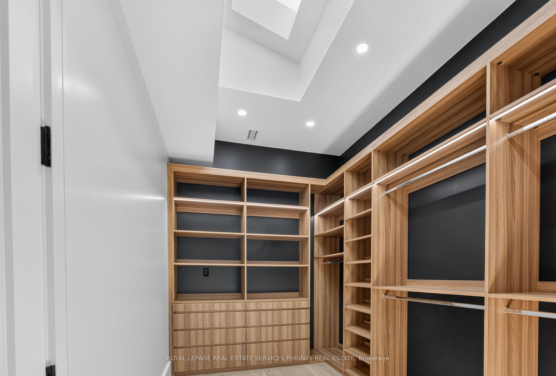 Photo 24 of 1143 Kane Road, Mississauga, Lorne Park — HOMEH
