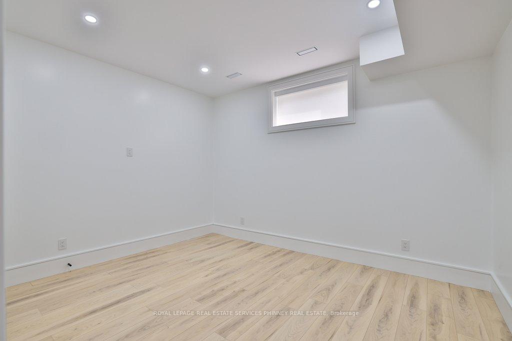 Photo 37 of 1143 Kane Road, Mississauga, Lorne Park — HOMEH
