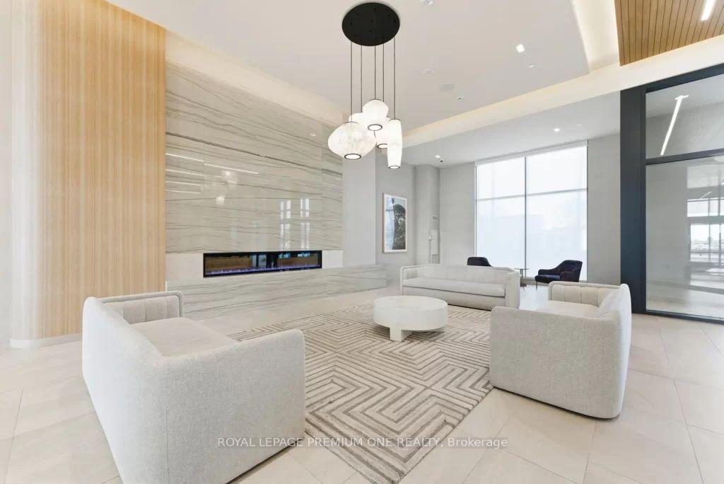 Photo 5 of Unit 1920, 8960 Jane Street, Vaughan, Concord — HOMEH