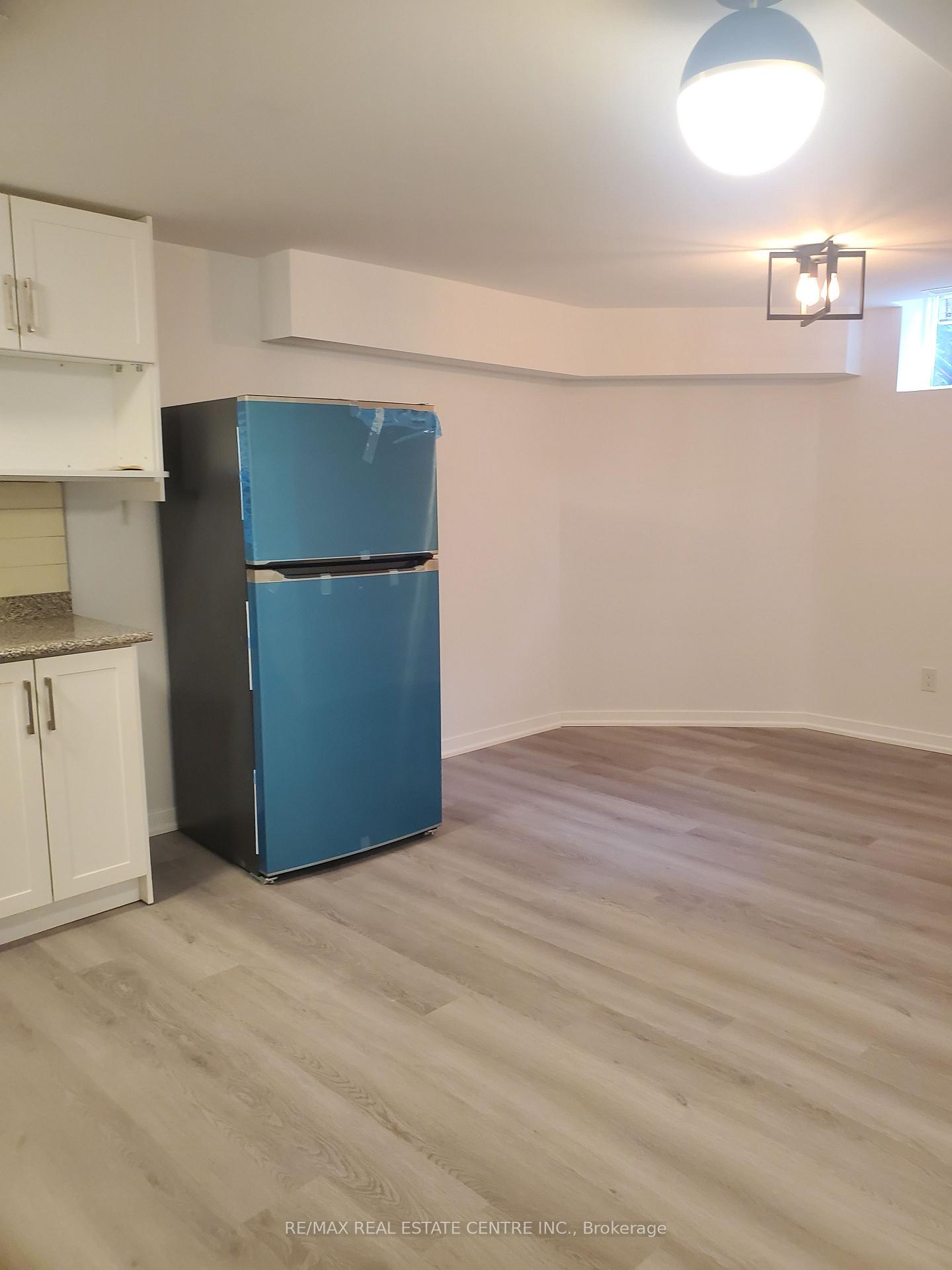 Photo 7 of Unit Basement, 1118 Lambton Drive, Oakville, Clearview — HOMEH