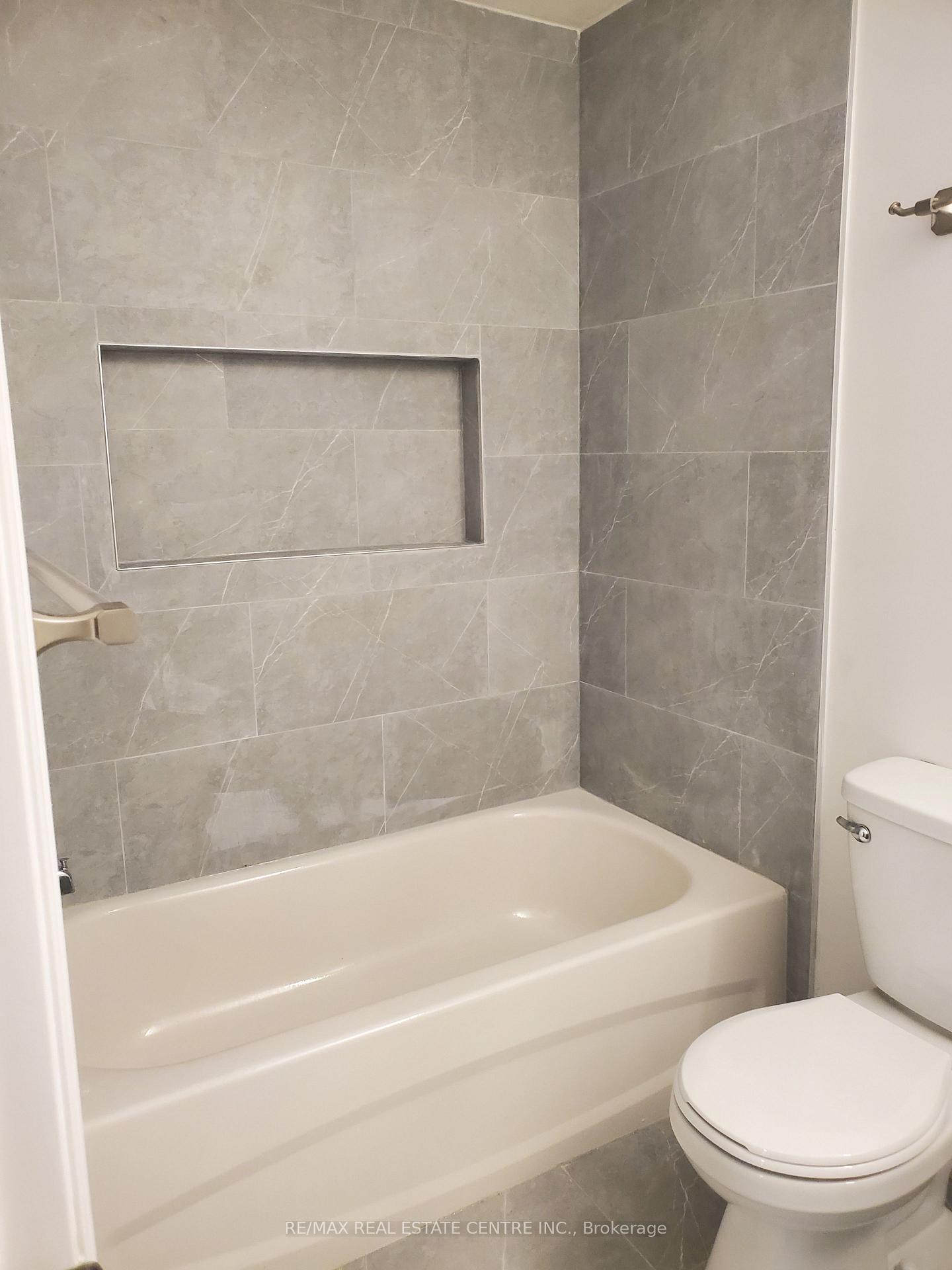 Photo 12 of Unit Basement, 1118 Lambton Drive, Oakville, Clearview — HOMEH