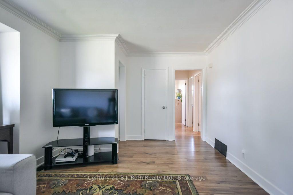 Photo 9 of 449 Irwin Street, Midland — HOMEH