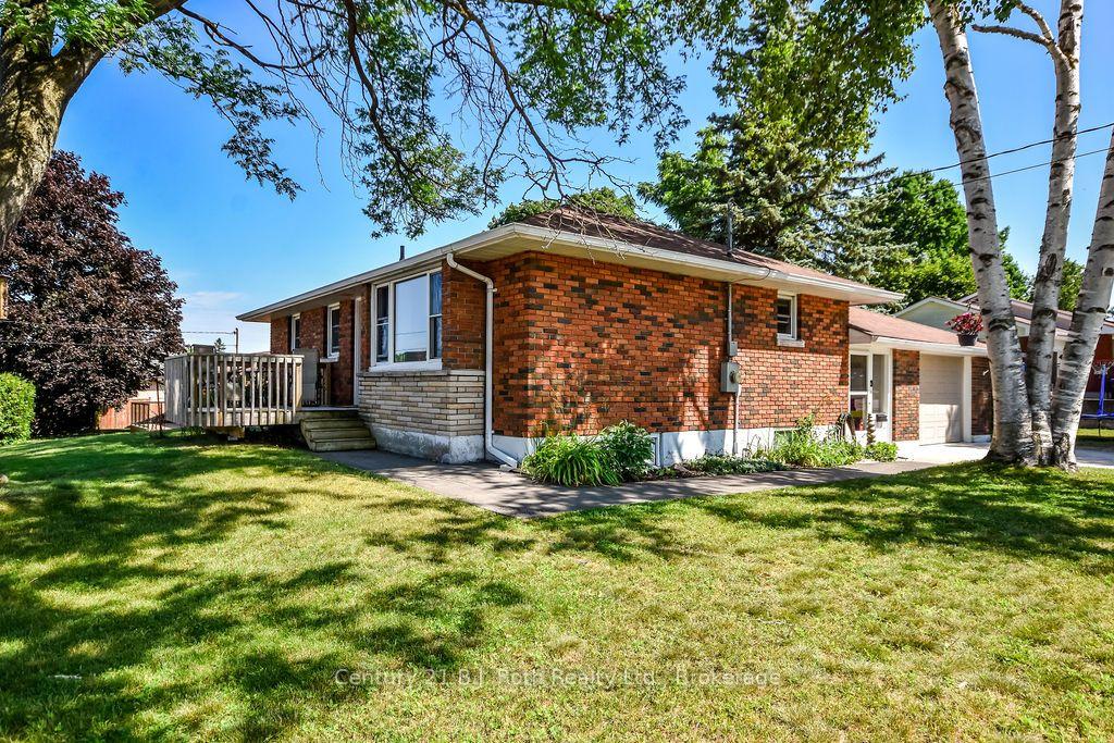 Photo 23 of 449 Irwin Street, Midland — HOMEH