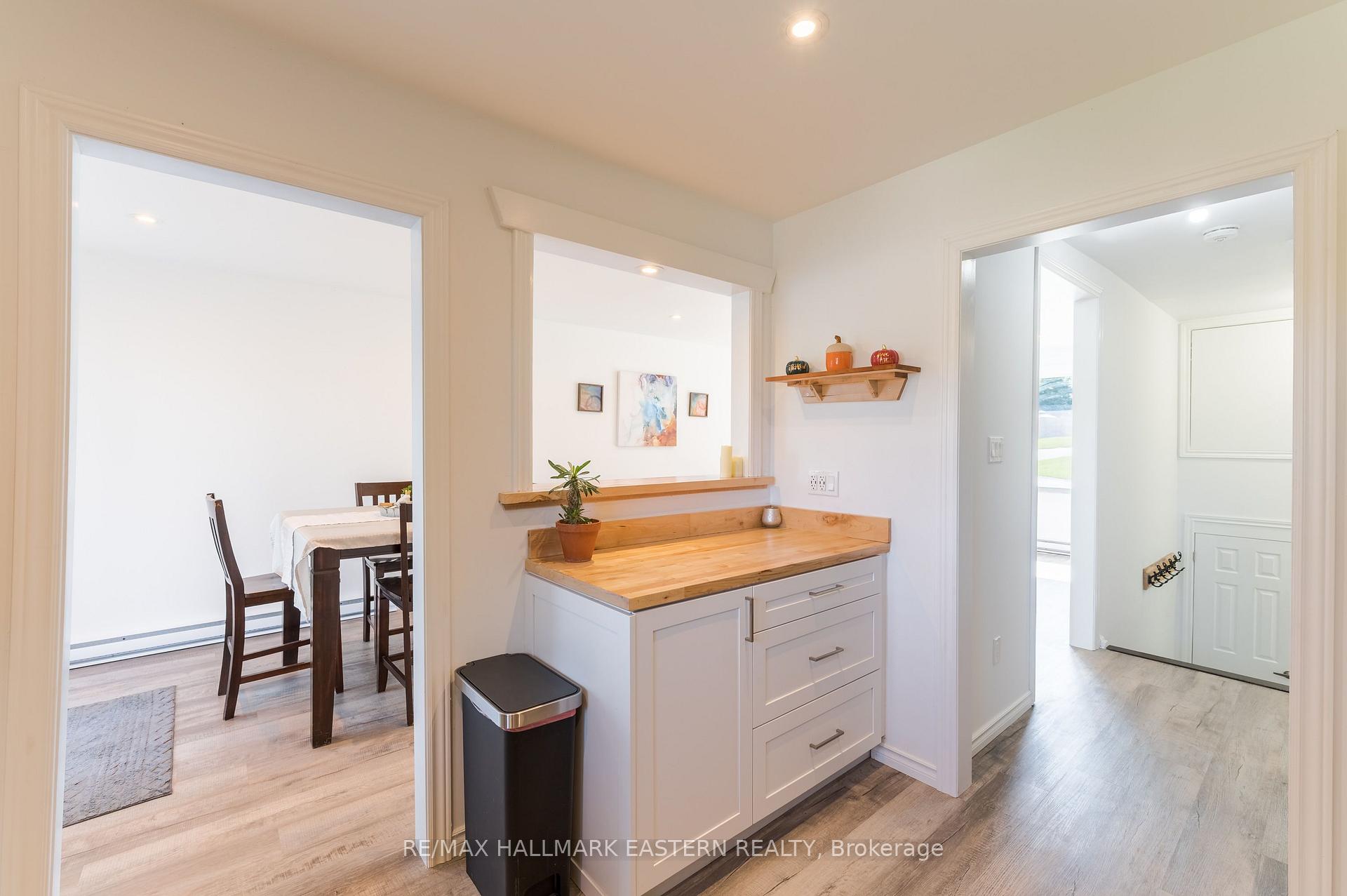 Photo 12 of 210 Maxwell Avenue, Peterborough, Ashburnham Ward 4 — HOMEH