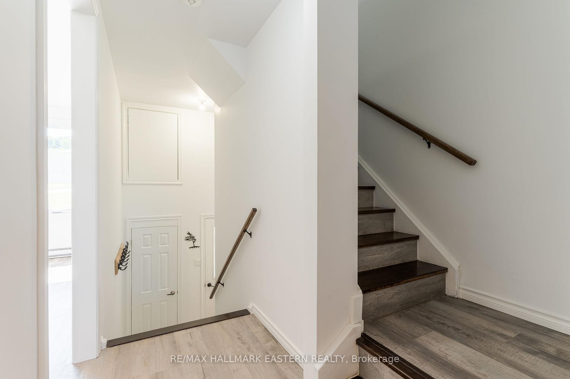 Photo 14 of 210 Maxwell Avenue, Peterborough, Ashburnham Ward 4 — HOMEH