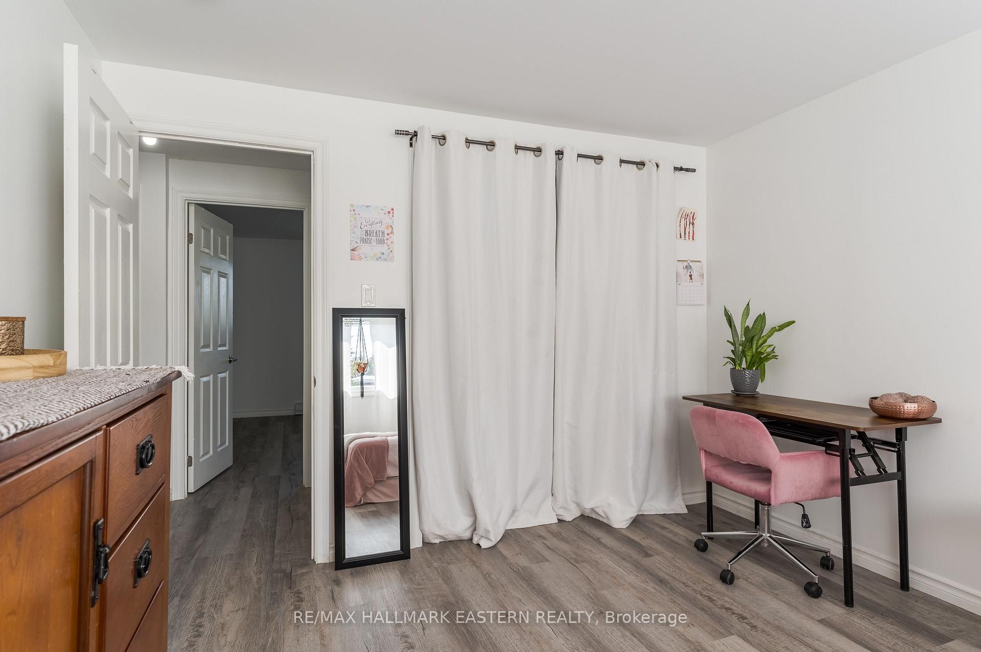 Photo 17 of 210 Maxwell Avenue, Peterborough, Ashburnham Ward 4 — HOMEH