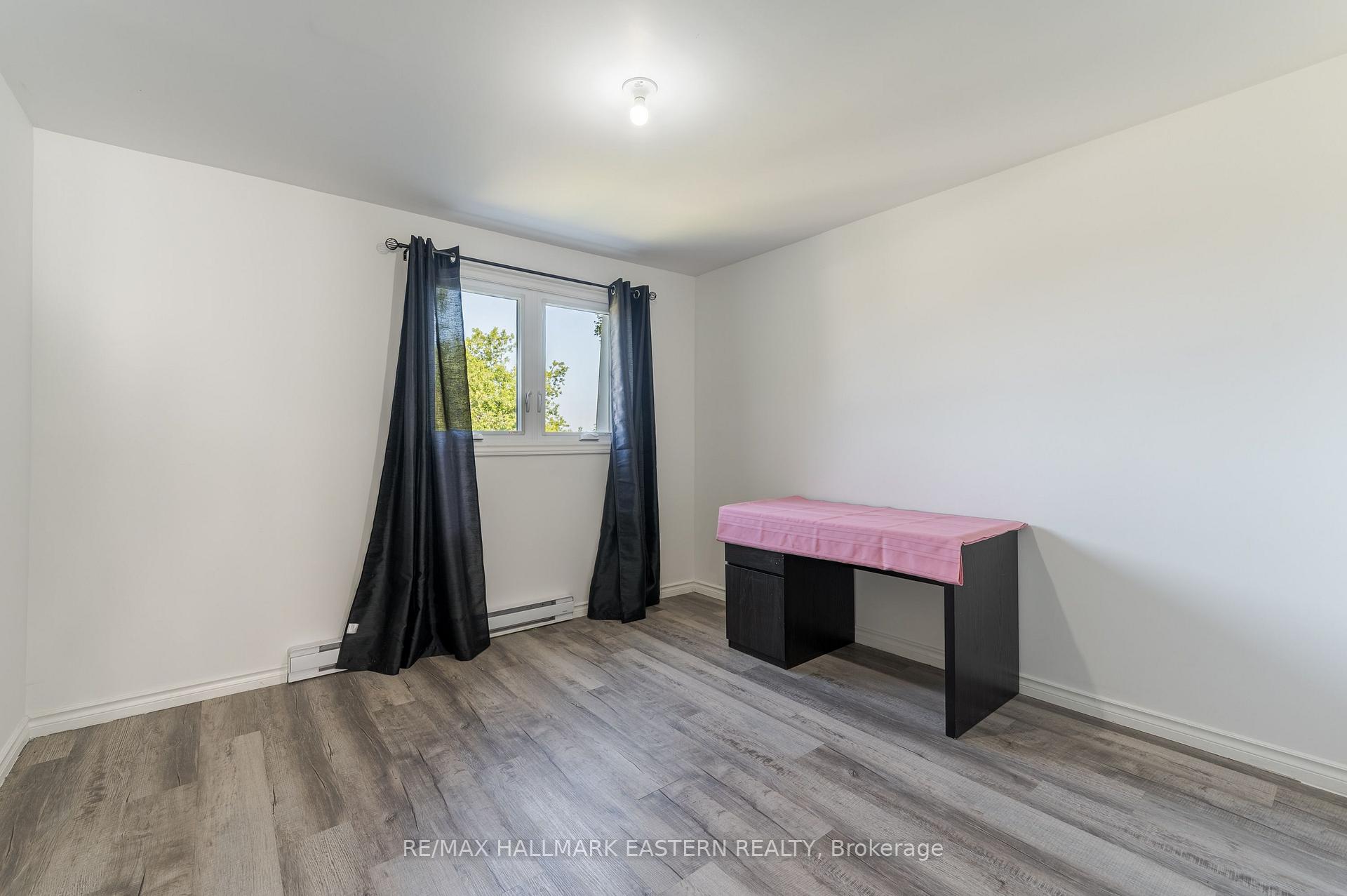 Photo 18 of 210 Maxwell Avenue, Peterborough, Ashburnham Ward 4 — HOMEH