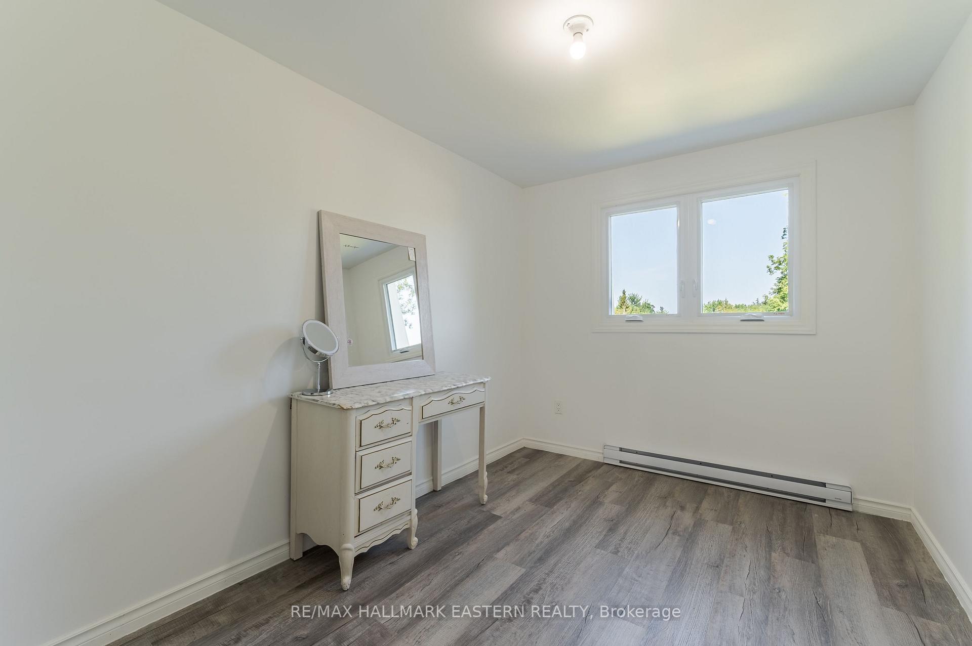Photo 20 of 210 Maxwell Avenue, Peterborough, Ashburnham Ward 4 — HOMEH
