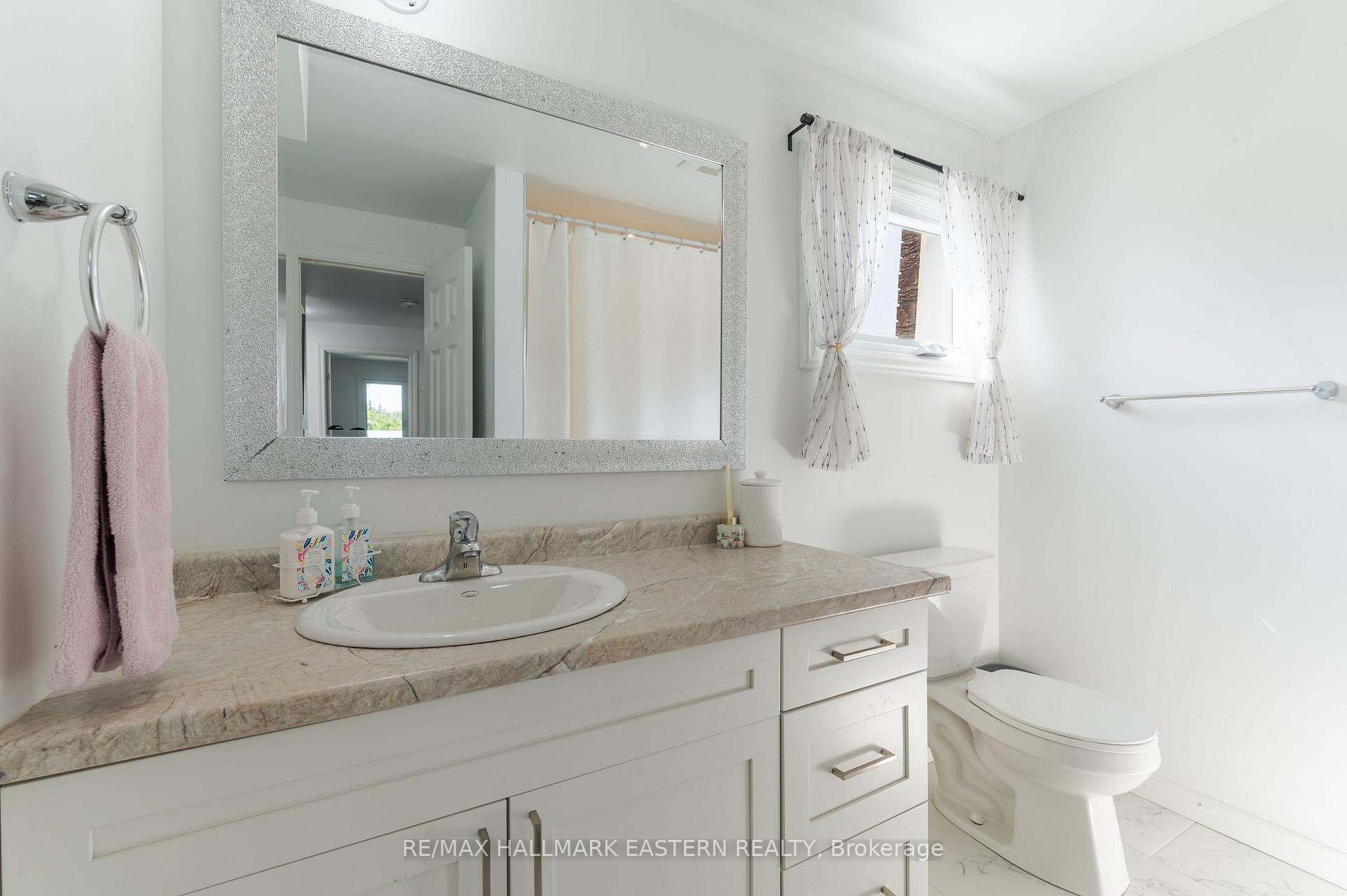 Photo 21 of 210 Maxwell Avenue, Peterborough, Ashburnham Ward 4 — HOMEH