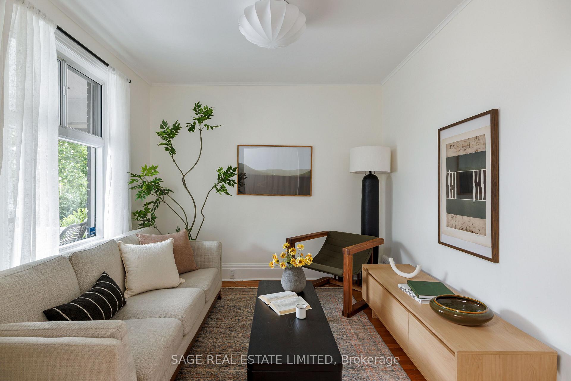 Photo 1 of 250 Springdale Boulevard, Toronto, Danforth Village-East York — HOMEH