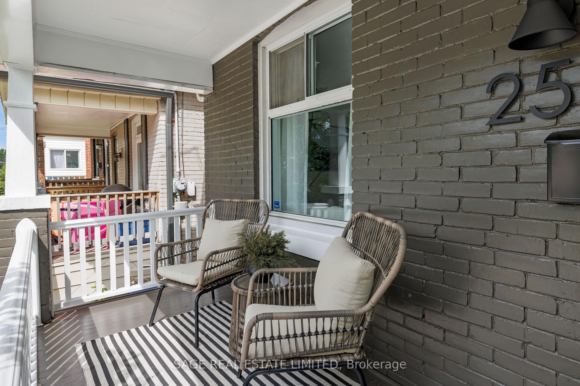 Photo 5 of 250 Springdale Boulevard, Toronto, Danforth Village-East York — HOMEH