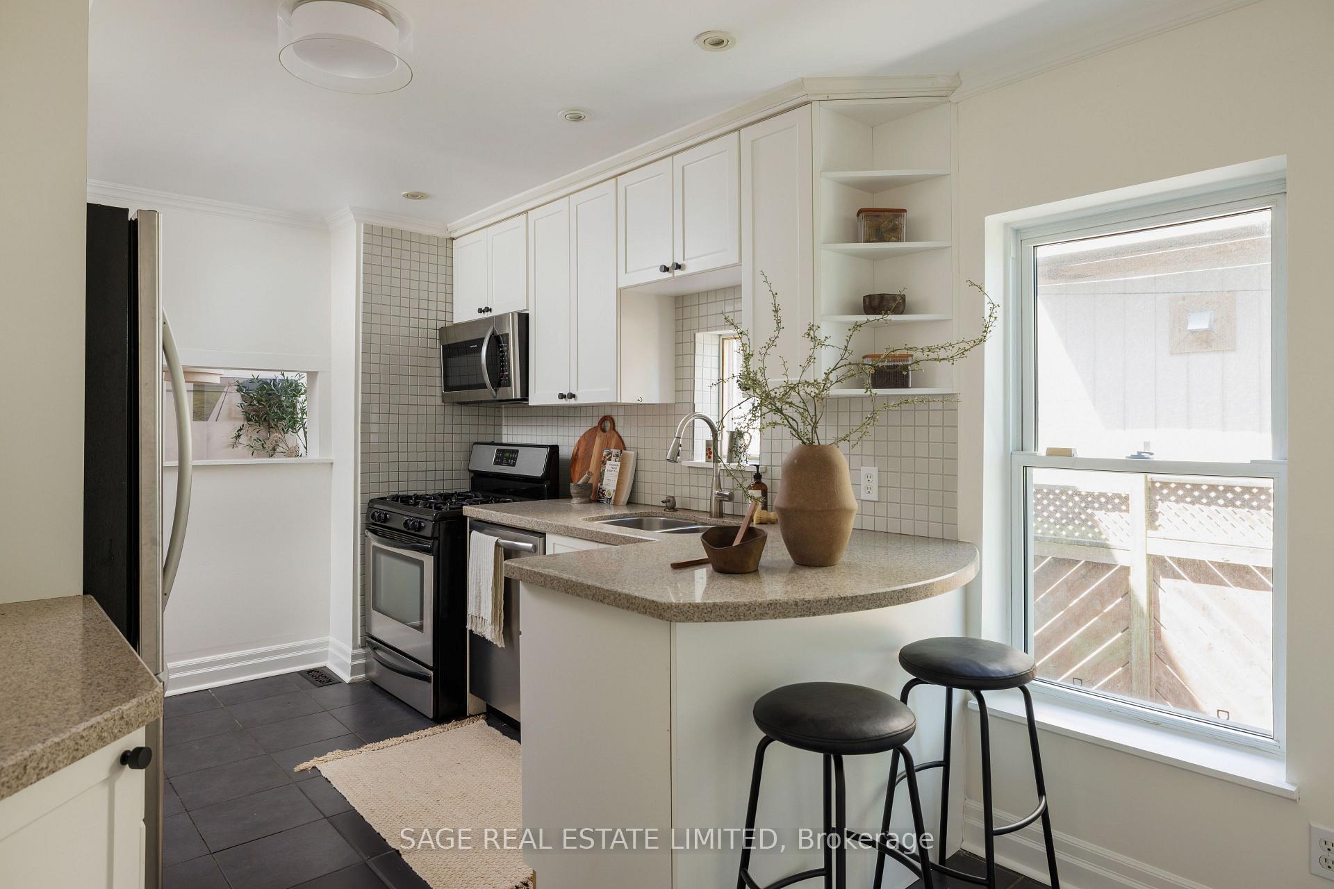 Photo 20 of 250 Springdale Boulevard, Toronto, Danforth Village-East York — HOMEH