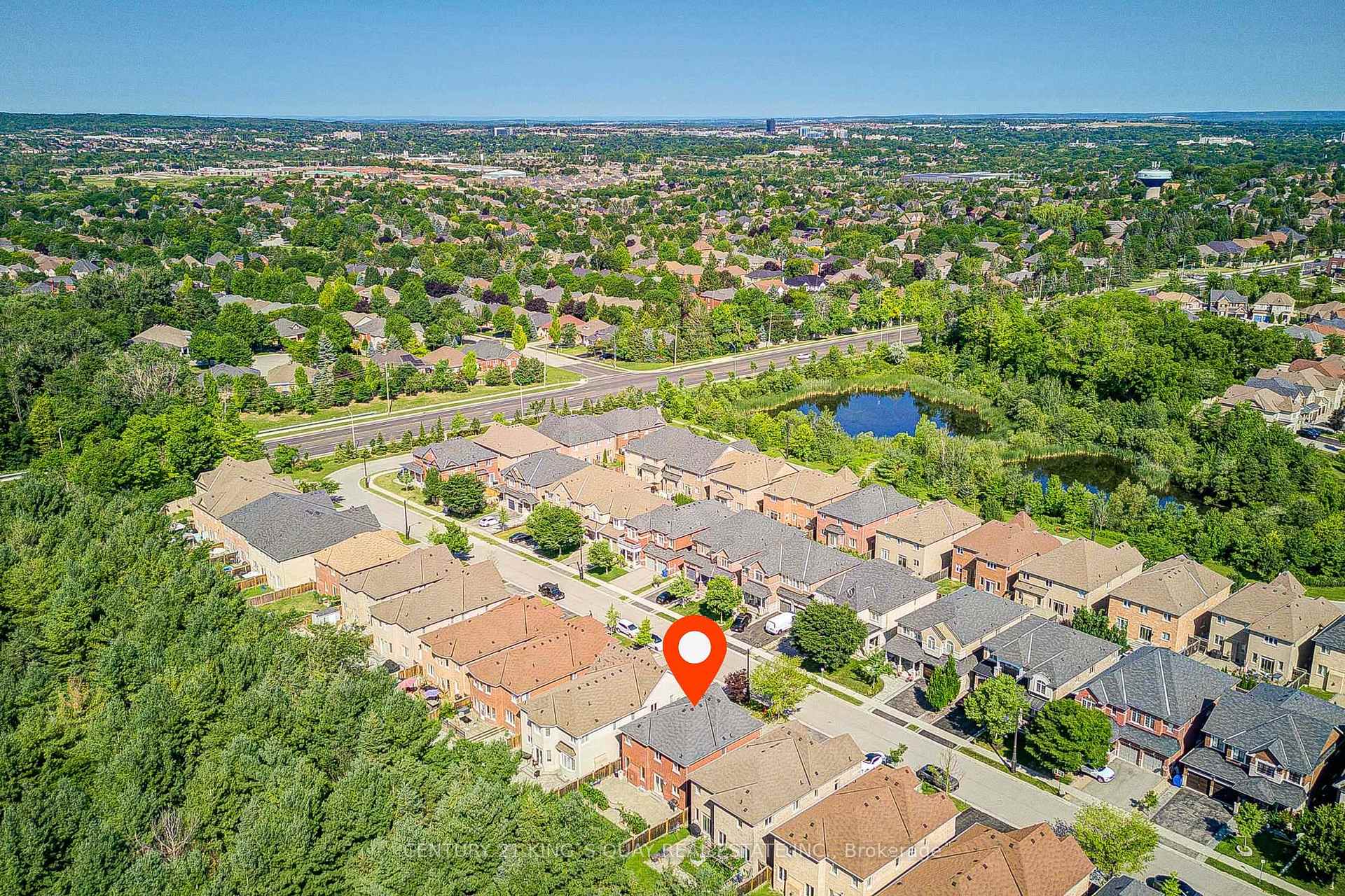 Photo 6 of 1177 Stuffles Crescent, Newmarket, Stonehaven-Wyndham — HOMEH