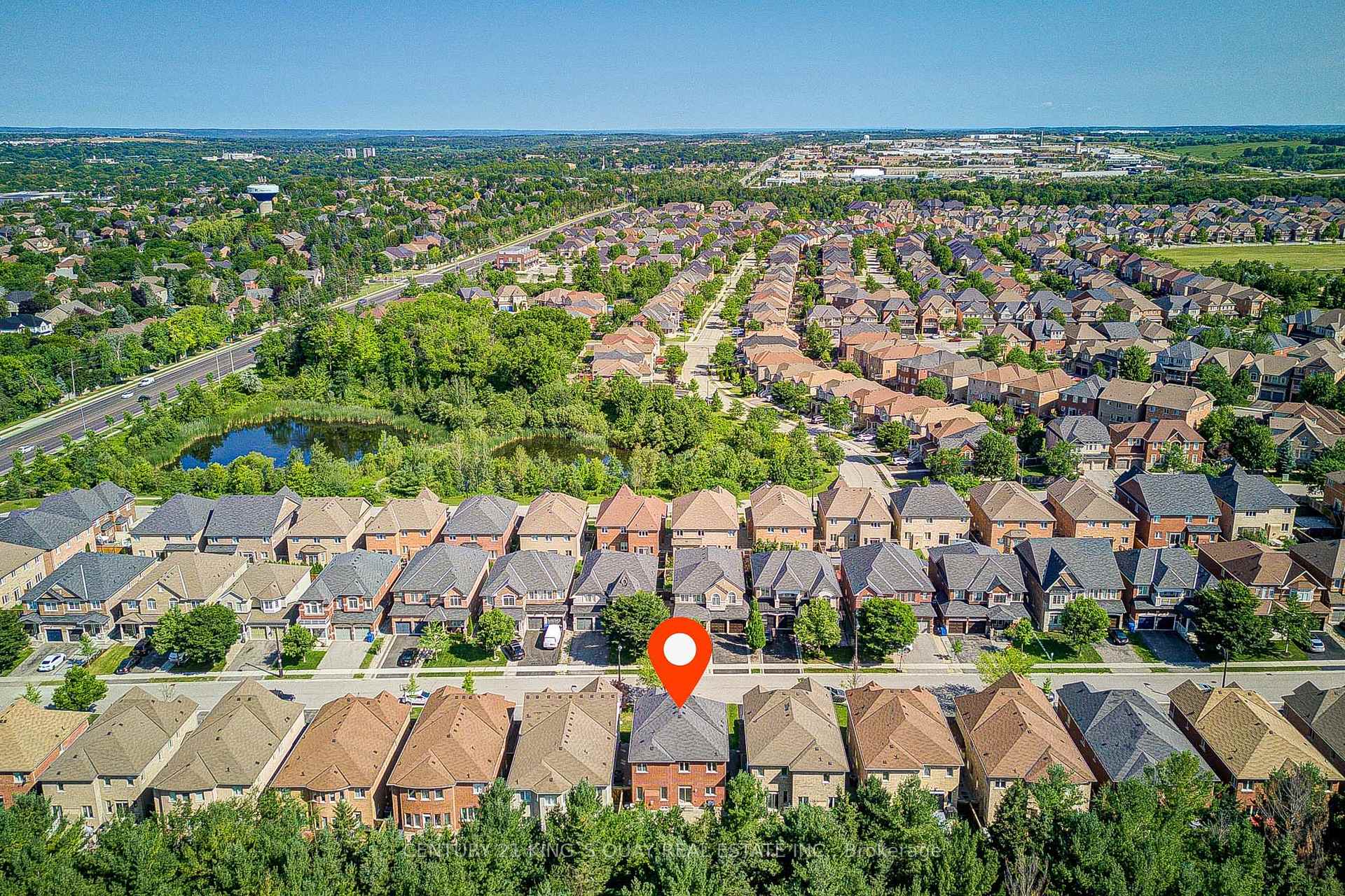 Photo 7 of 1177 Stuffles Crescent, Newmarket, Stonehaven-Wyndham — HOMEH