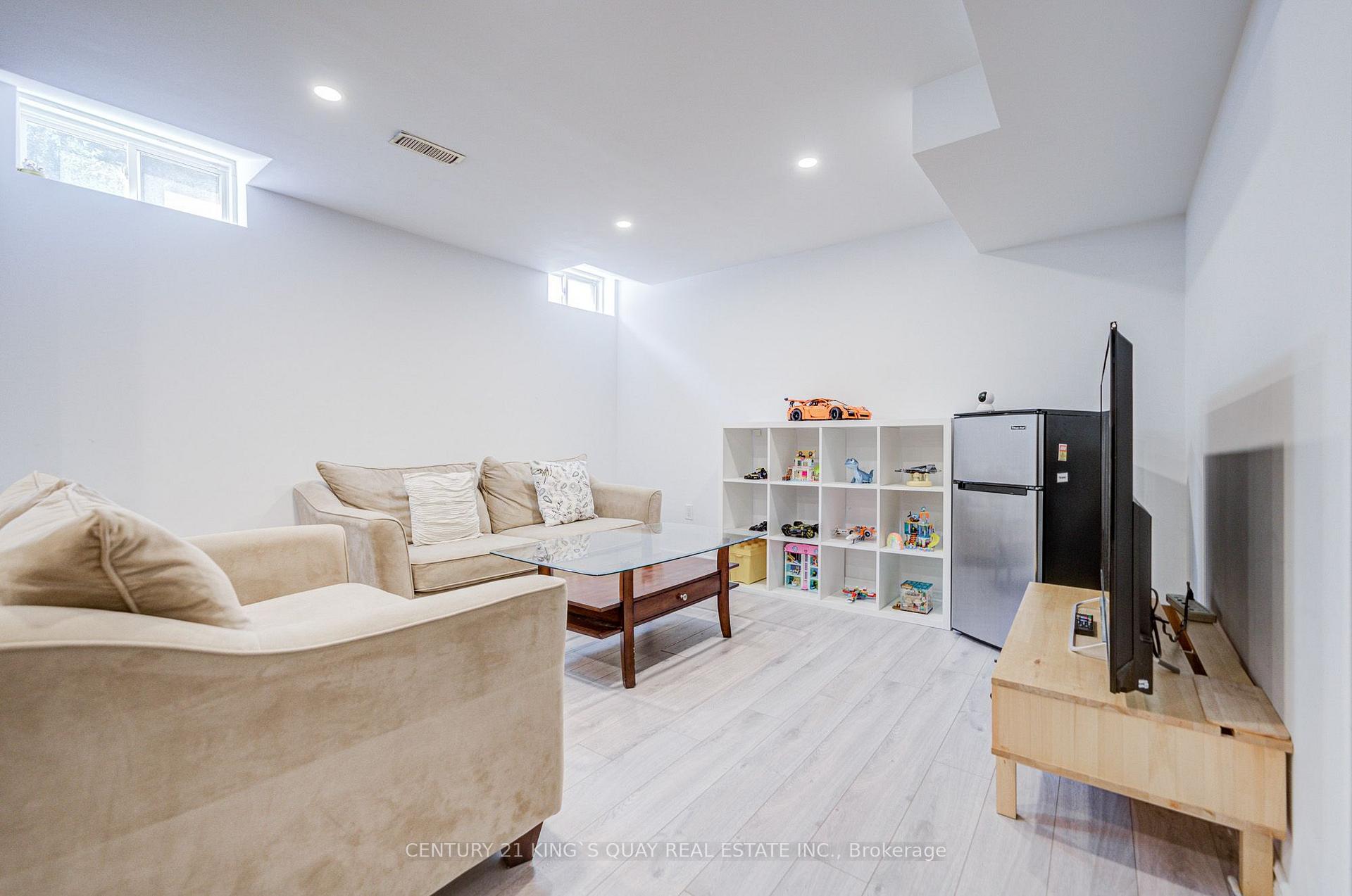 Photo 38 of 1177 Stuffles Crescent, Newmarket, Stonehaven-Wyndham — HOMEH