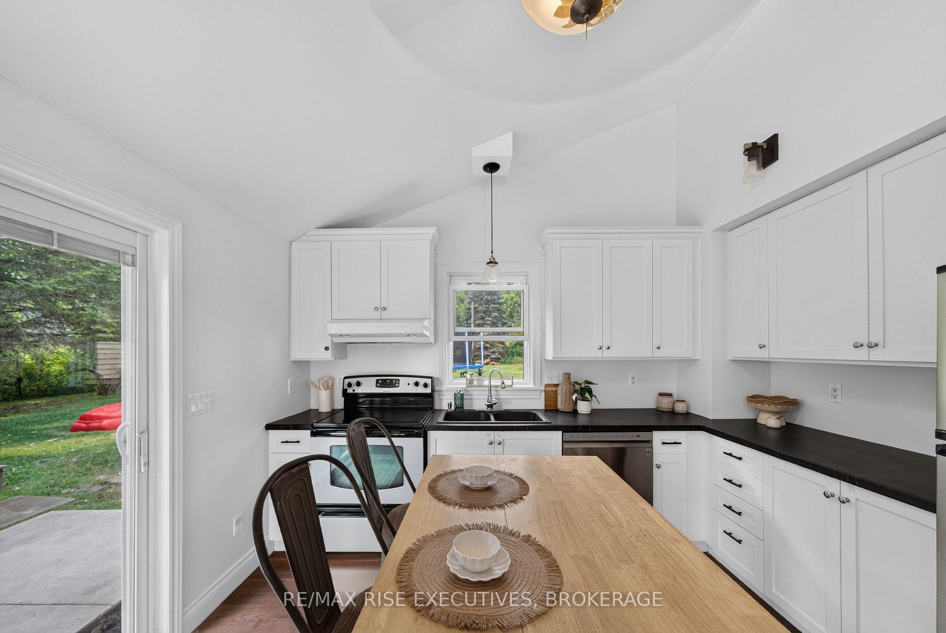Photo 12 of 2990 Rutledge Road, Frontenac, Frontenac South — HOMEH