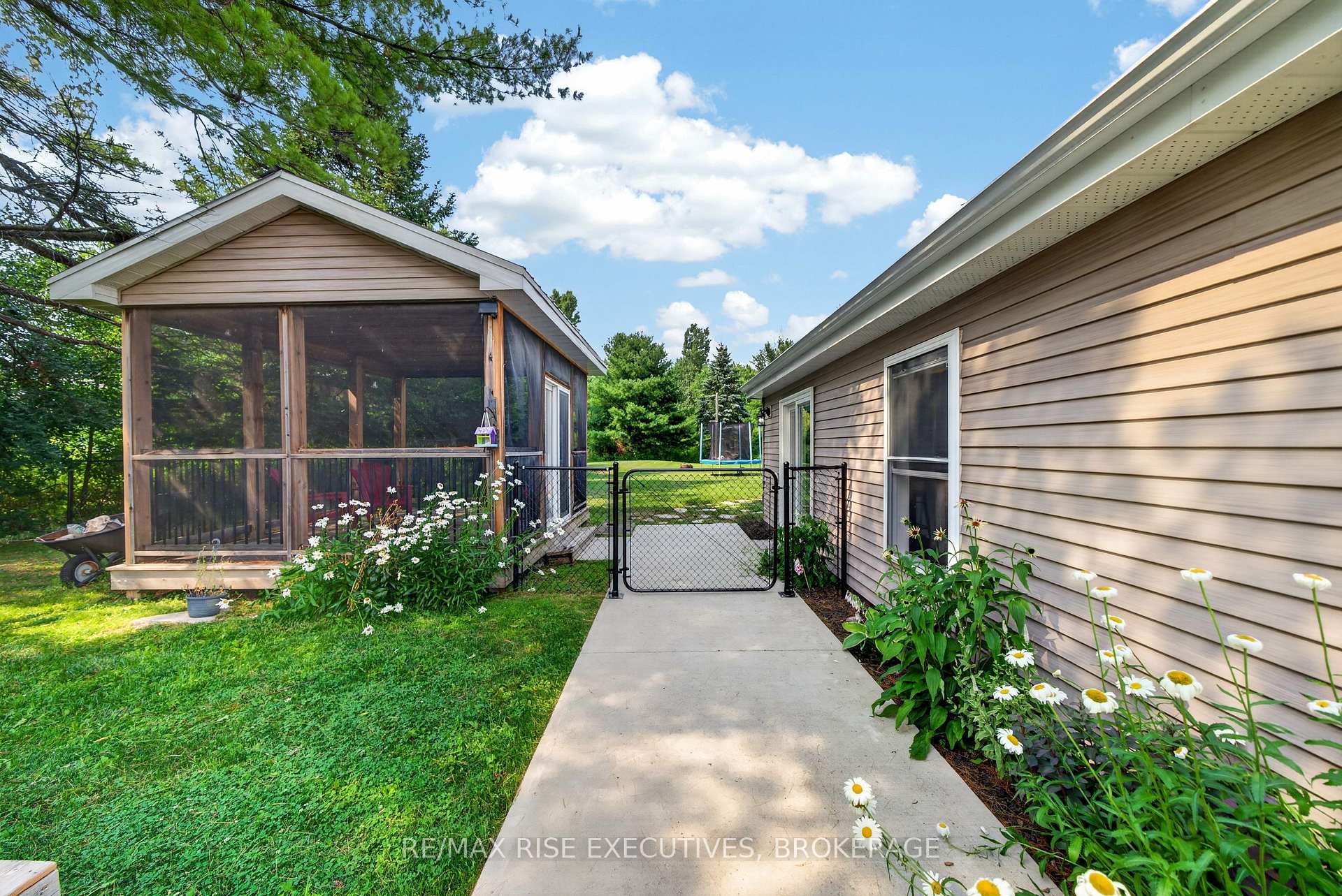 Photo 39 of 2990 Rutledge Road, Frontenac, Frontenac South — HOMEH