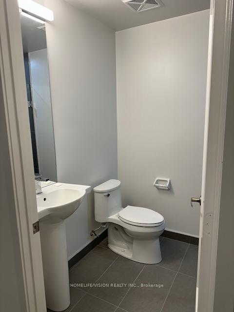 Photo 13 of Unit 1724, 70 Princess Street, Toronto, Moss Park — HOMEH