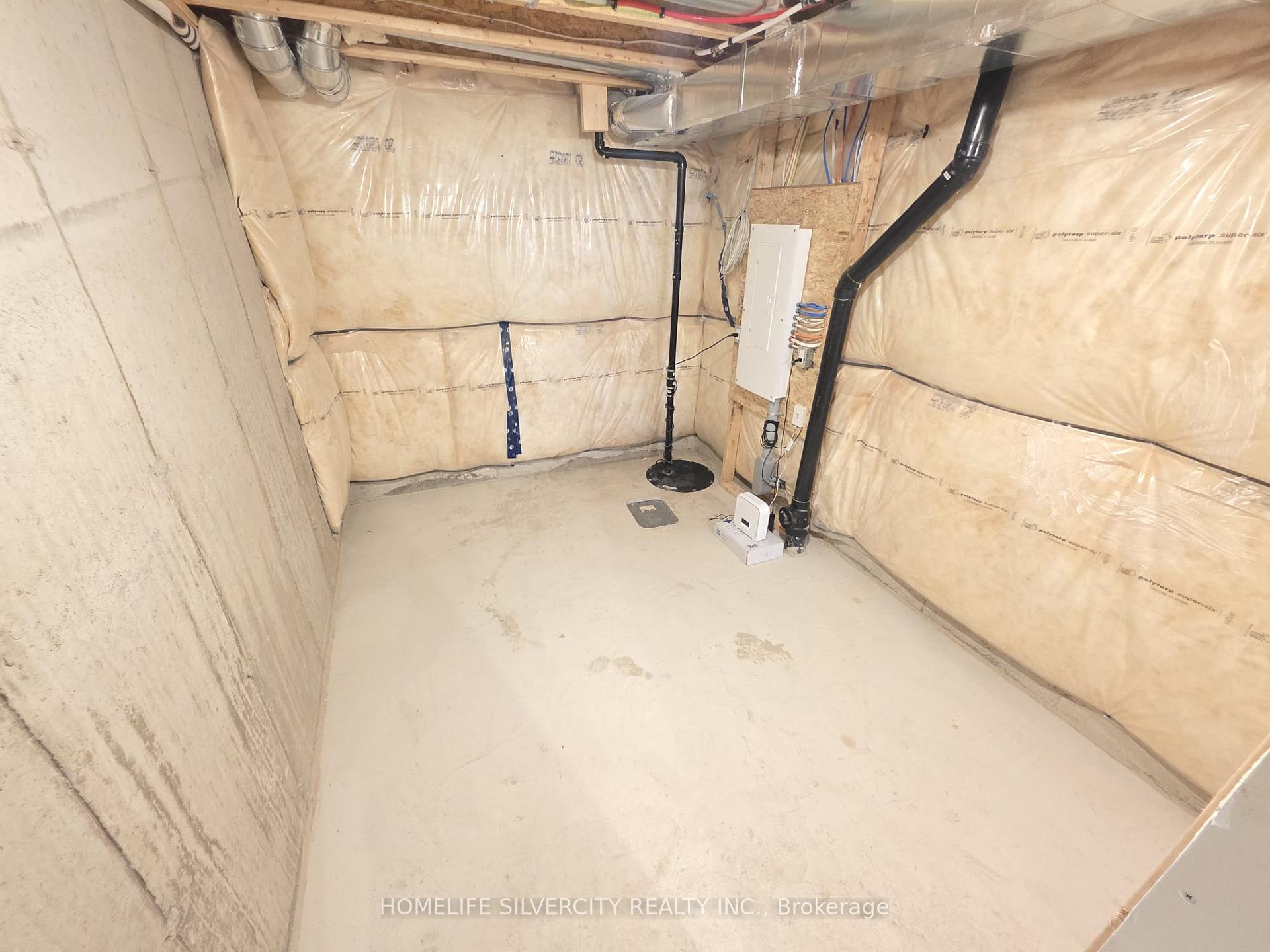 Photo 20 of 47 Manuel Street, Stratford — HOMEH