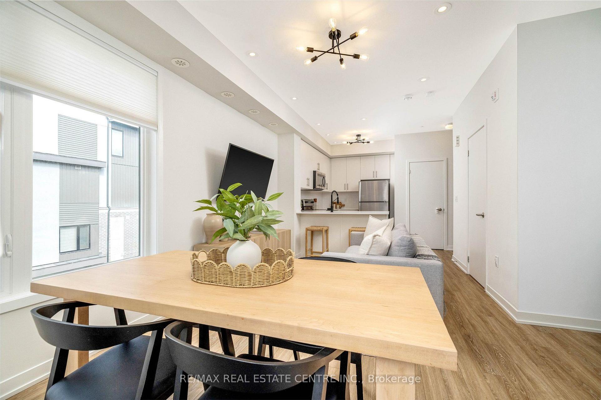 Photo 11 of Unit 18, 3409 Ridgeway Drive, Mississauga, Erin Mills — HOMEH