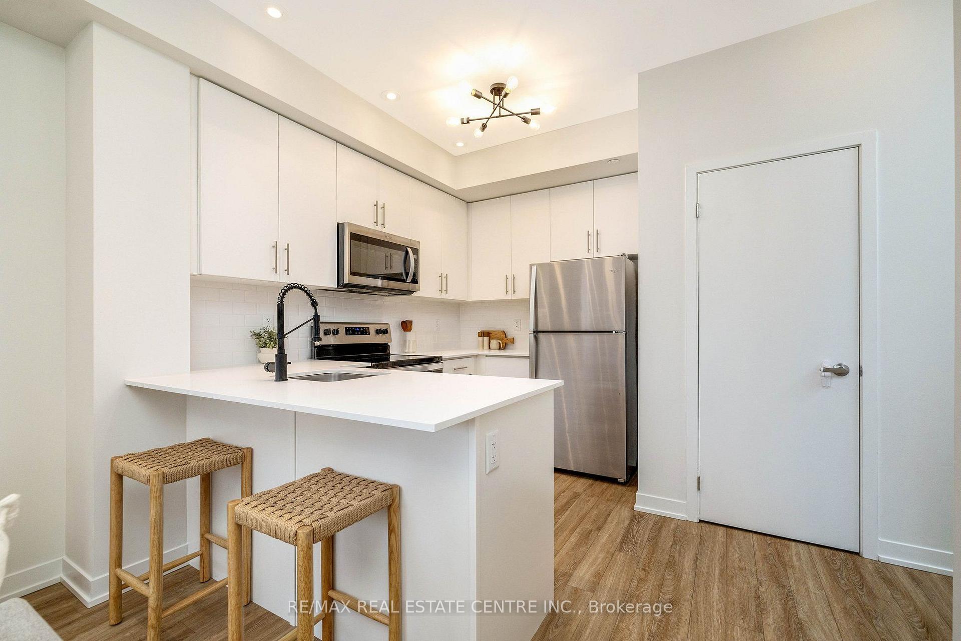 Photo 15 of Unit 18, 3409 Ridgeway Drive, Mississauga, Erin Mills — HOMEH