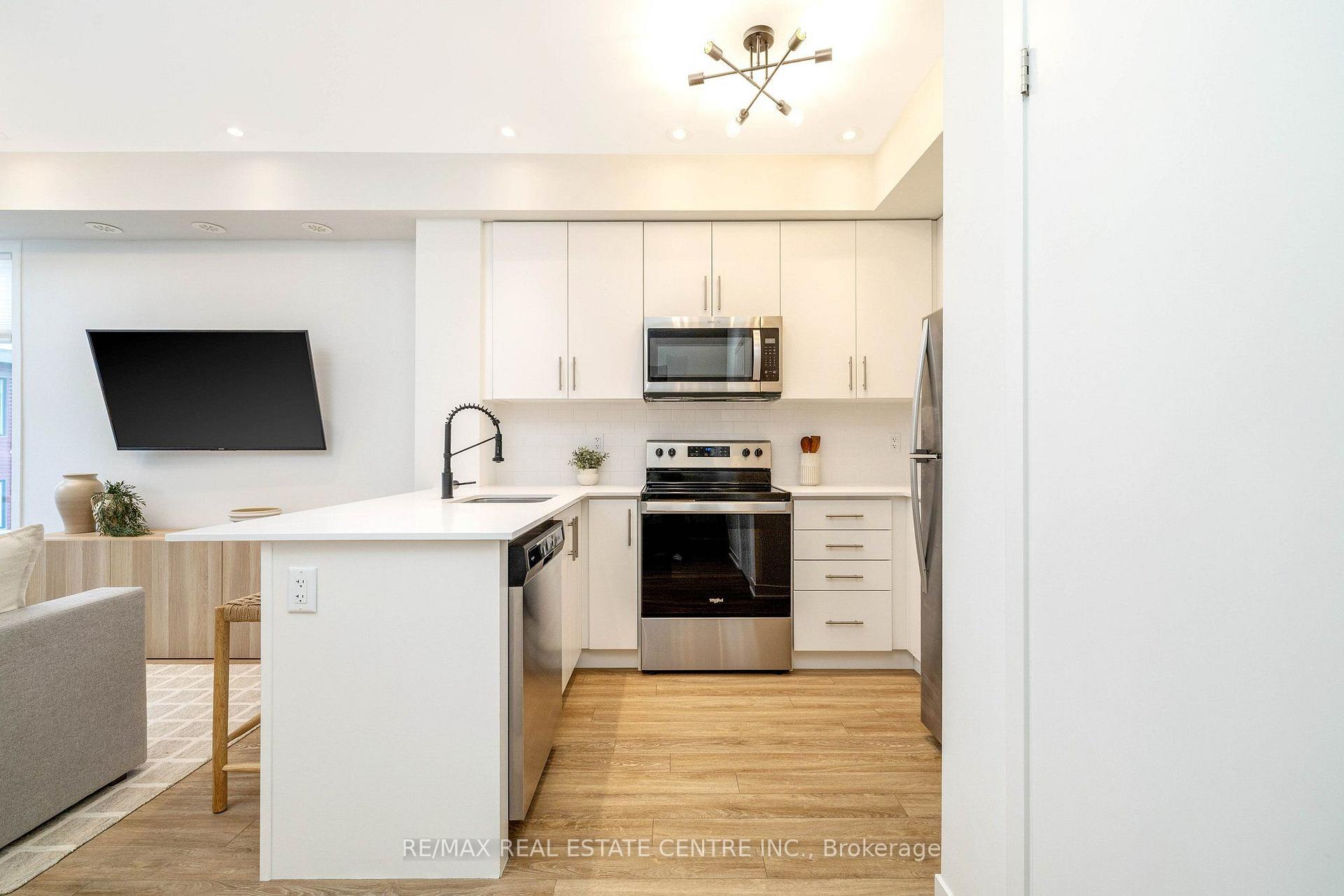 Photo 17 of Unit 18, 3409 Ridgeway Drive, Mississauga, Erin Mills — HOMEH