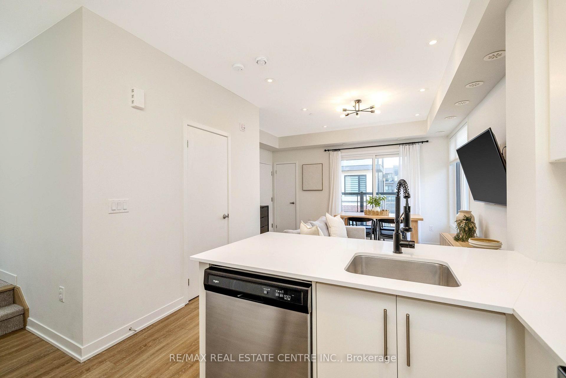 Photo 20 of Unit 18, 3409 Ridgeway Drive, Mississauga, Erin Mills — HOMEH