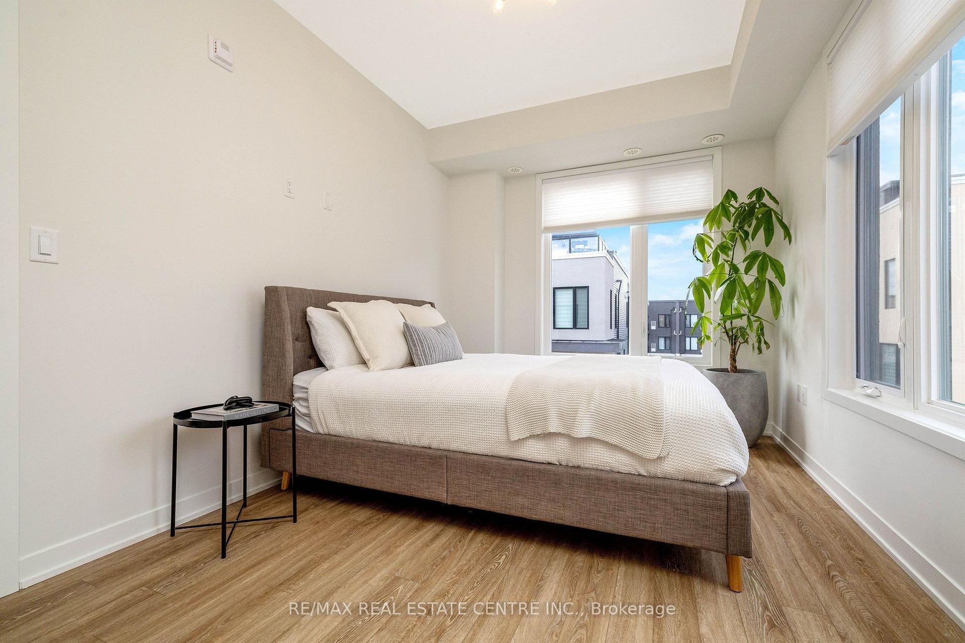 Photo 21 of Unit 18, 3409 Ridgeway Drive, Mississauga, Erin Mills — HOMEH