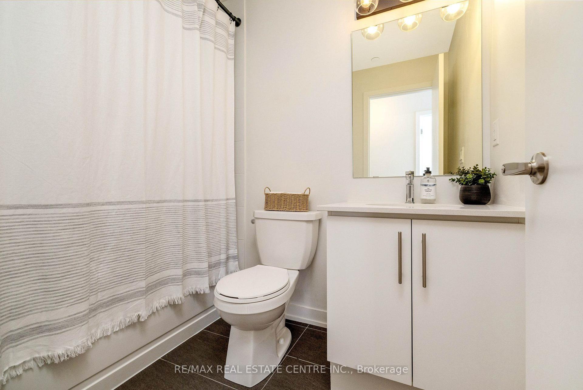 Photo 29 of Unit 18, 3409 Ridgeway Drive, Mississauga, Erin Mills — HOMEH