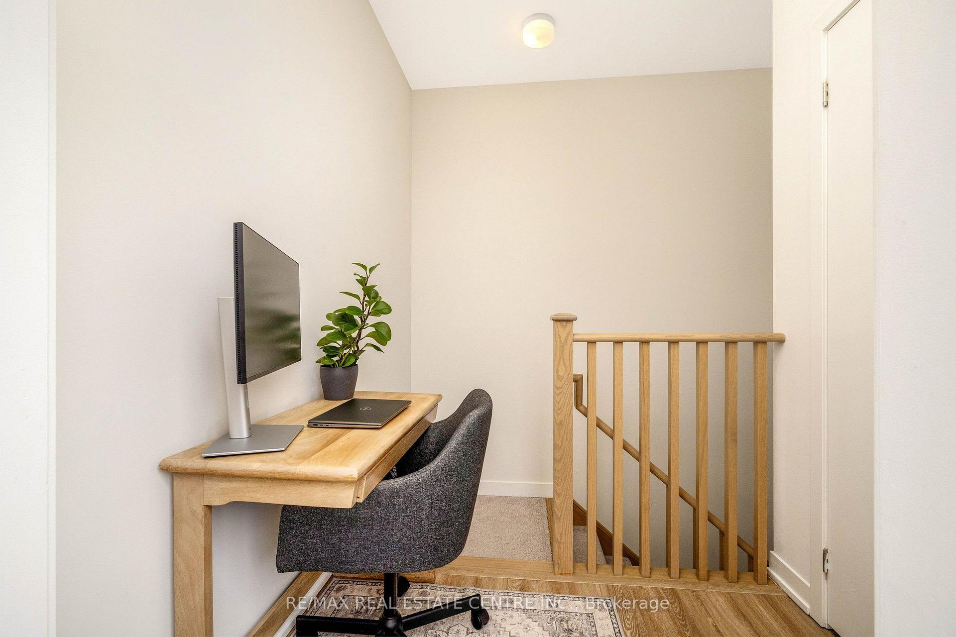 Photo 32 of Unit 18, 3409 Ridgeway Drive, Mississauga, Erin Mills — HOMEH