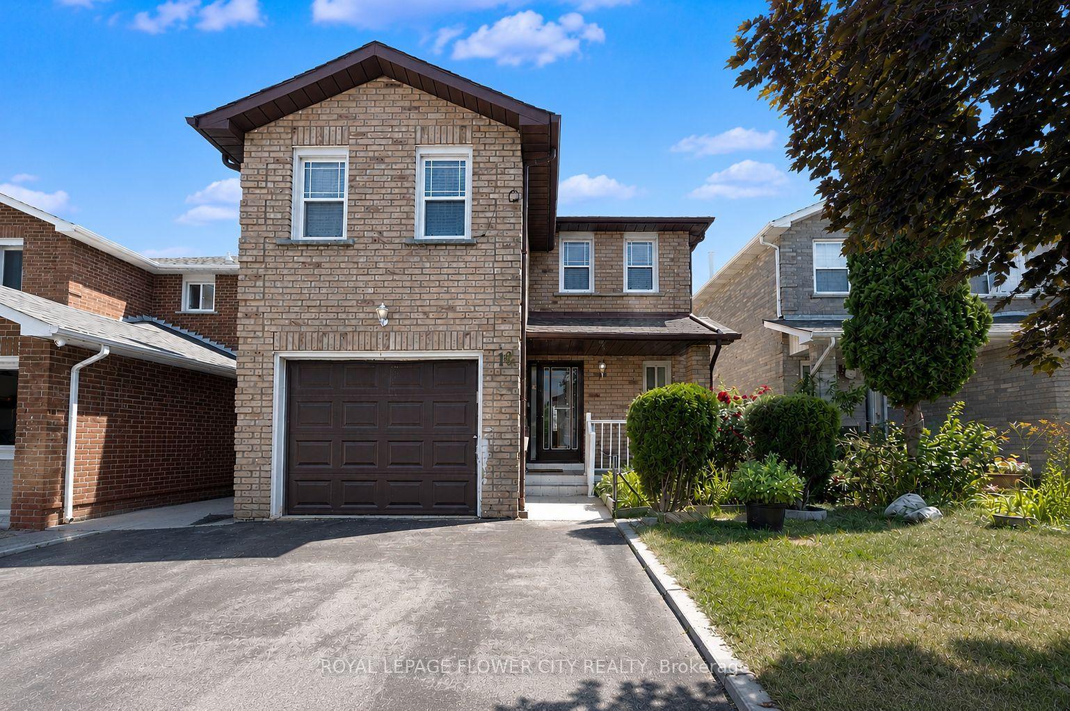 Photo 1 of 19 Fallen Oak Court, Brampton, Fletcher's Creek South — HOMEH