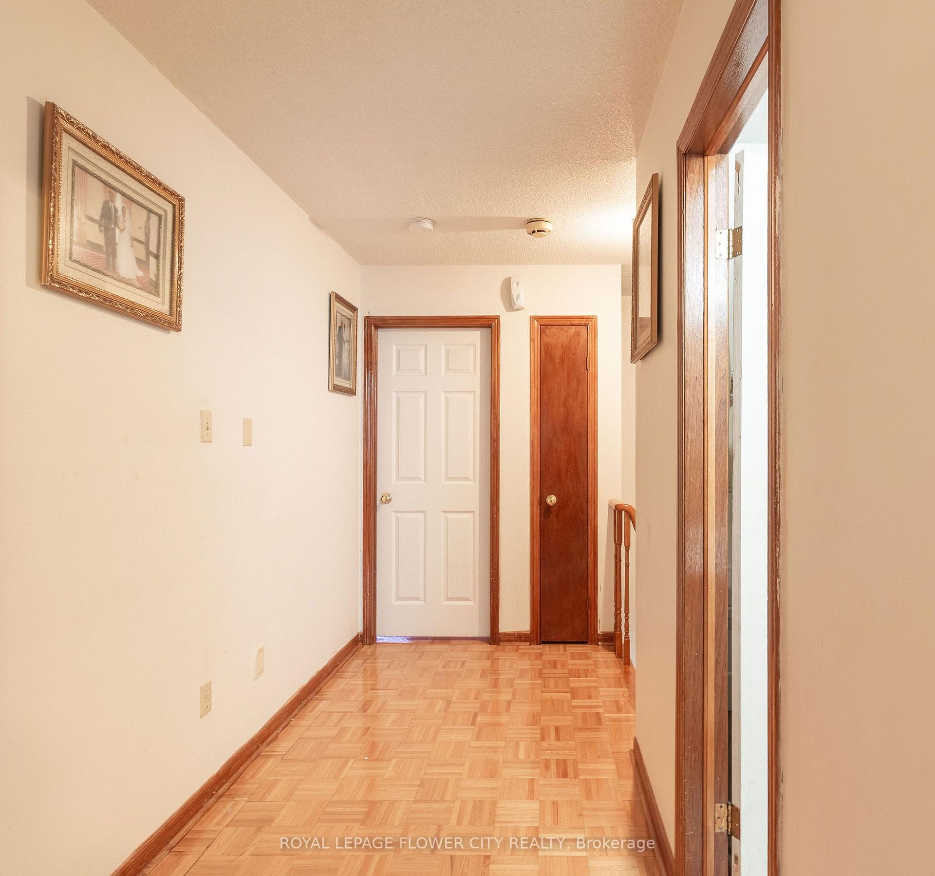 Photo 18 of 19 Fallen Oak Court, Brampton, Fletcher's Creek South — HOMEH
