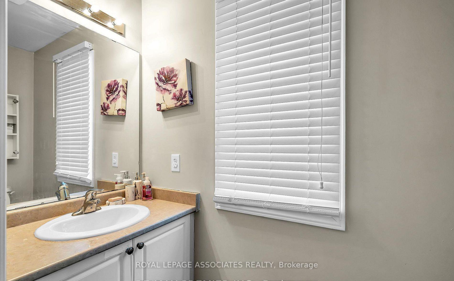 Photo 21 of 164 Dewell Crescent, Clarington, Courtice — HOMEH