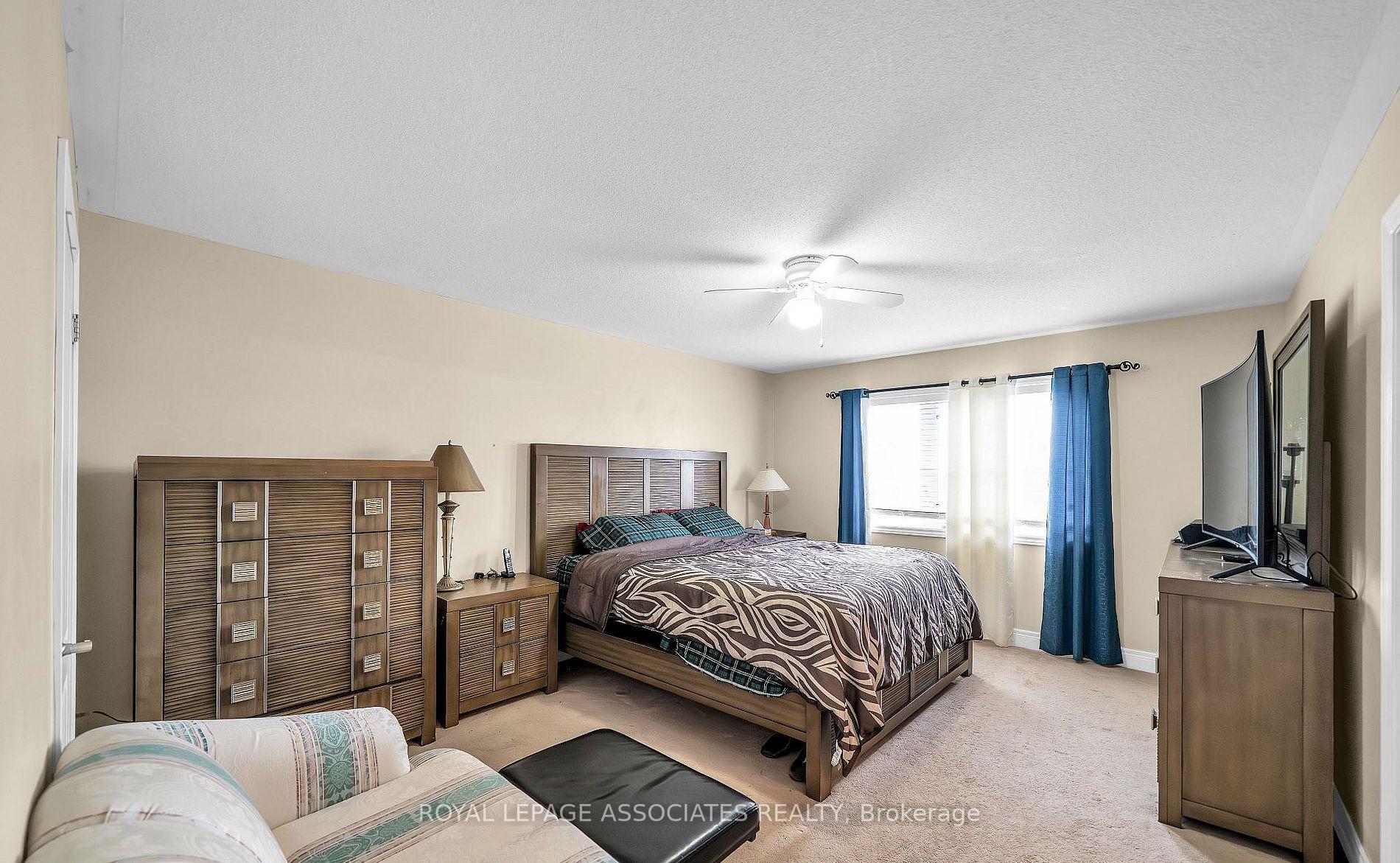 Photo 27 of 164 Dewell Crescent, Clarington, Courtice — HOMEH