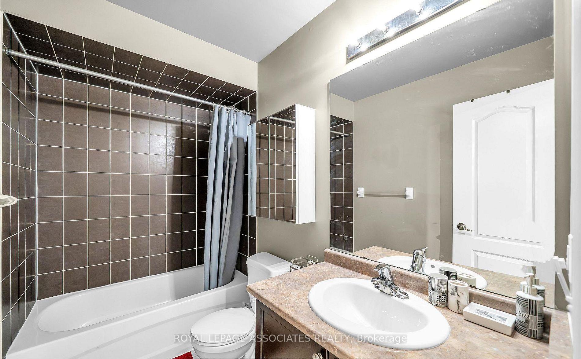 Photo 39 of 164 Dewell Crescent, Clarington, Courtice — HOMEH