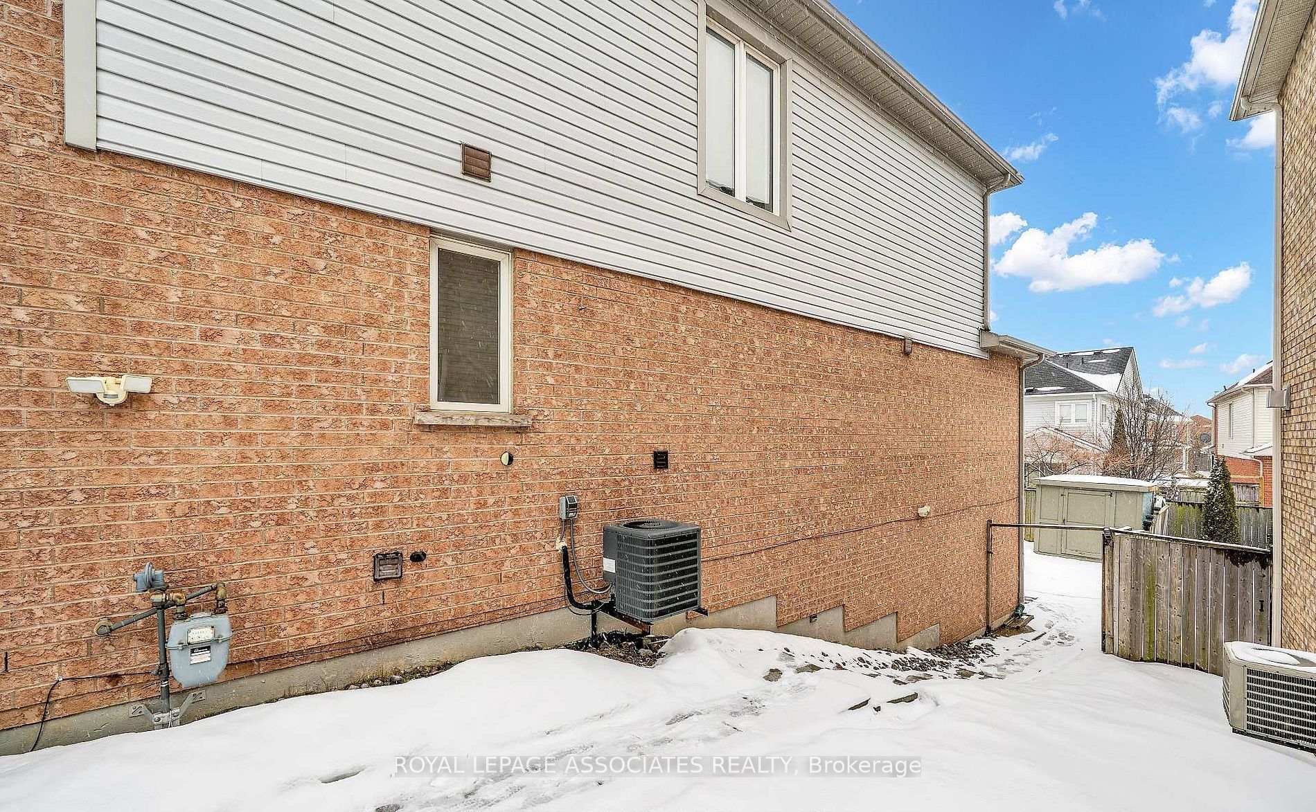 Photo 53 of 164 Dewell Crescent, Clarington, Courtice — HOMEH