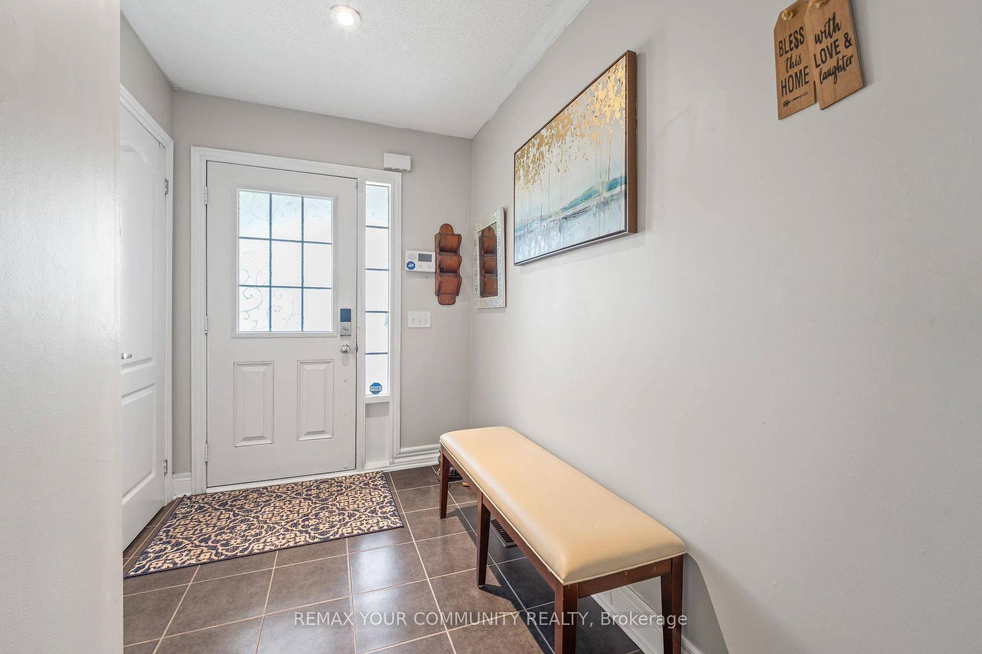 Photo 14 of 164 Dewell Crescent, Clarington, Courtice — HOMEH