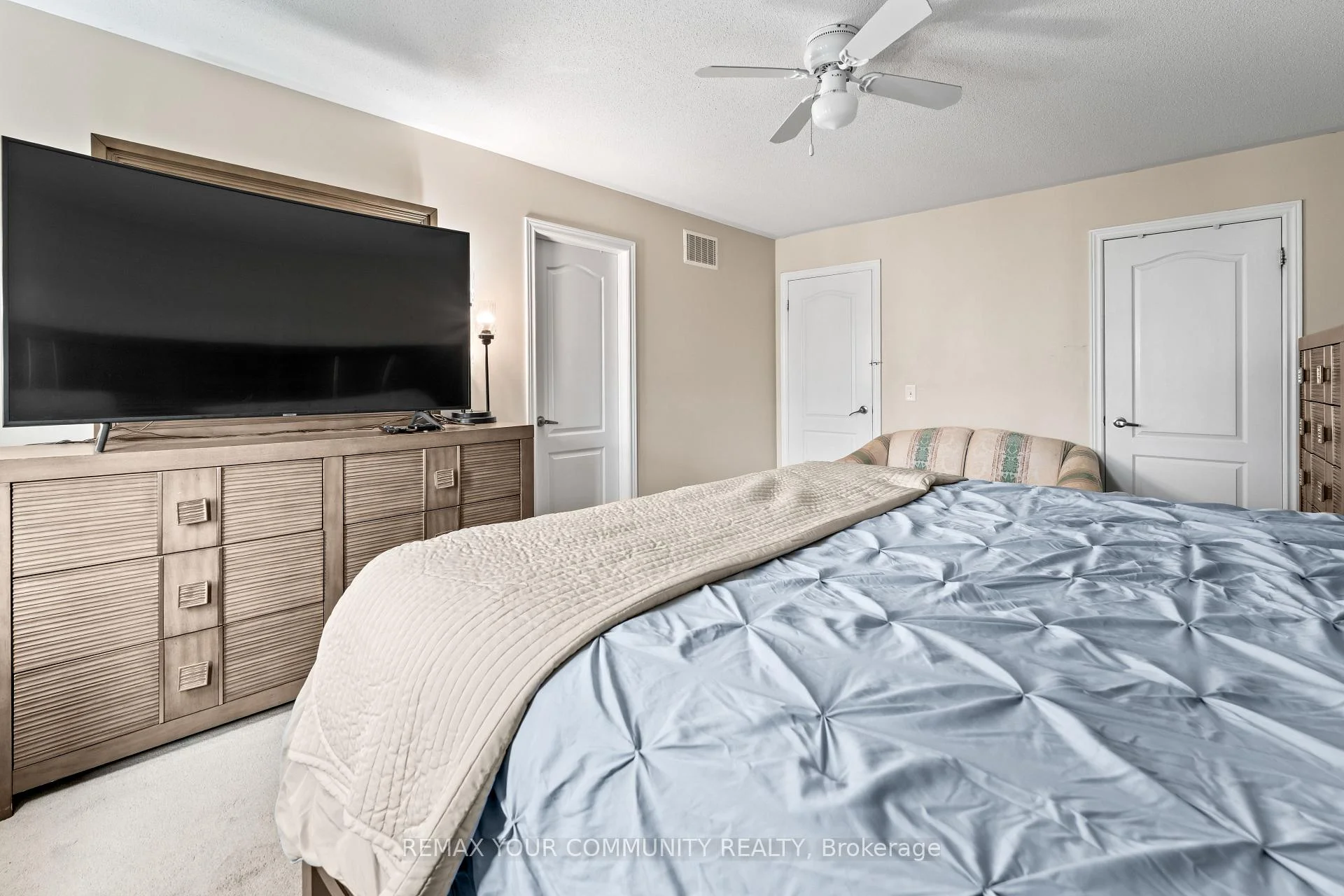 Photo 44 of 164 Dewell Crescent, Clarington, Courtice — HOMEH