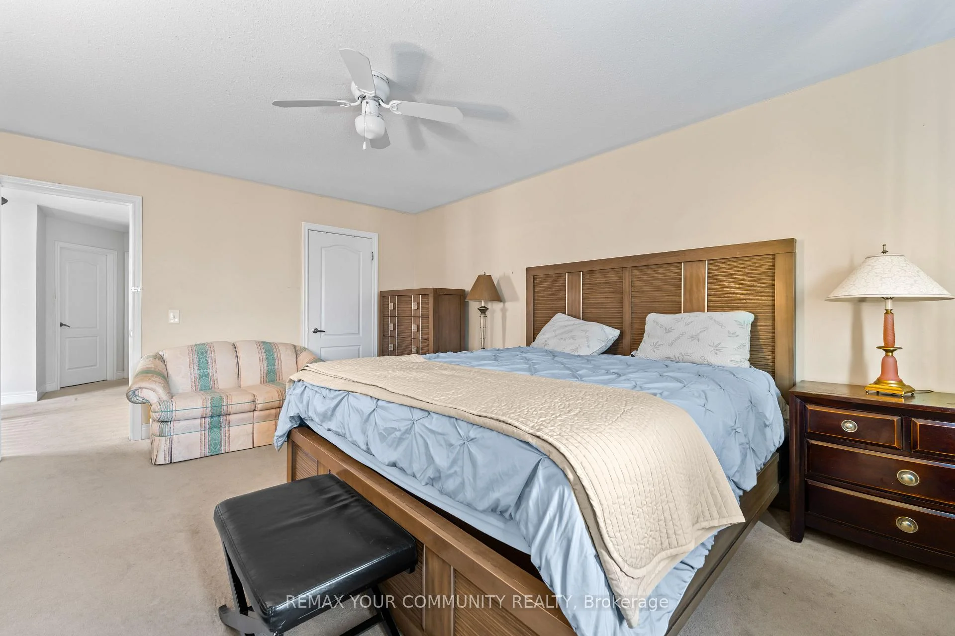 Photo 46 of 164 Dewell Crescent, Clarington, Courtice — HOMEH